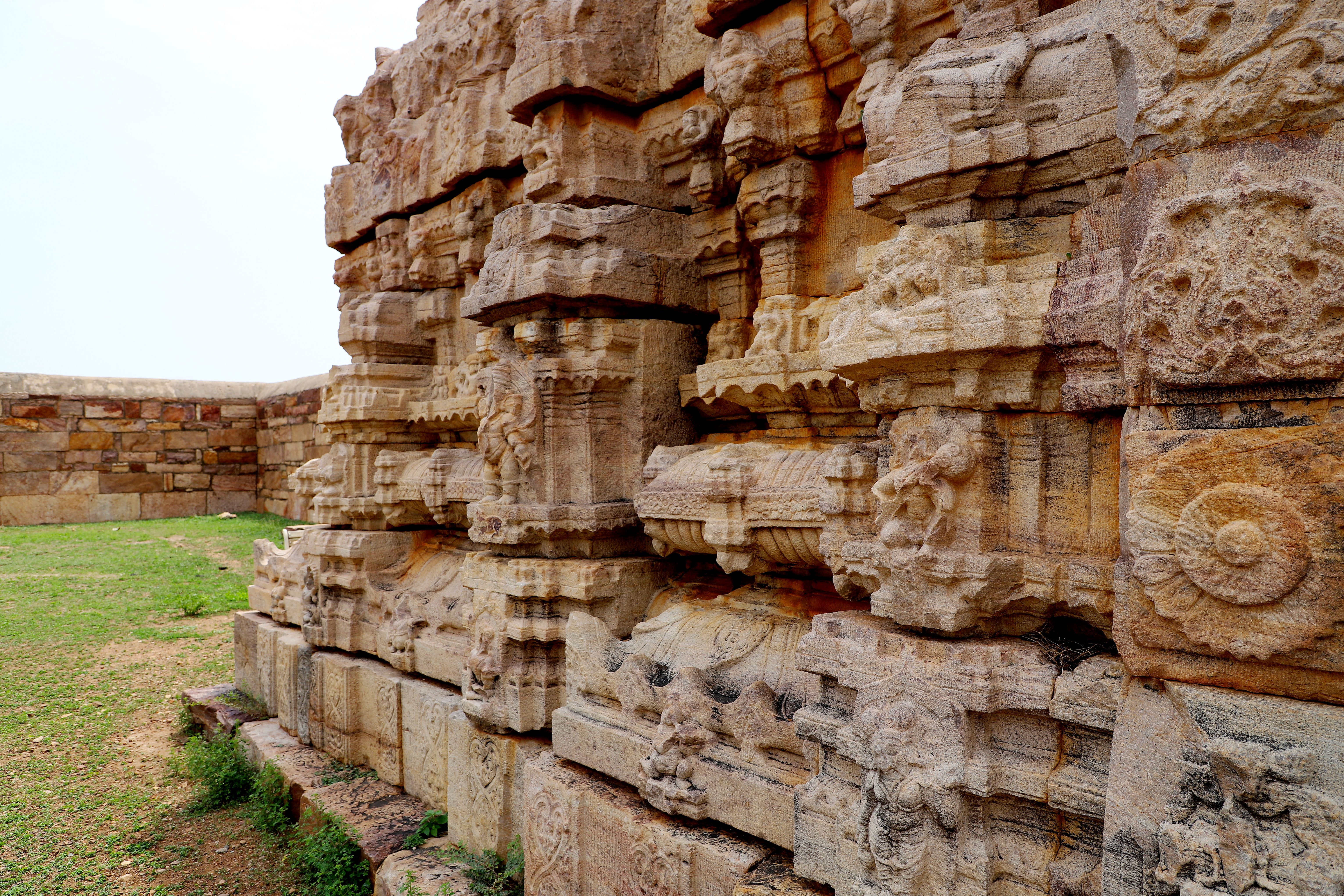 Neelkanth Mahadev temple ruins