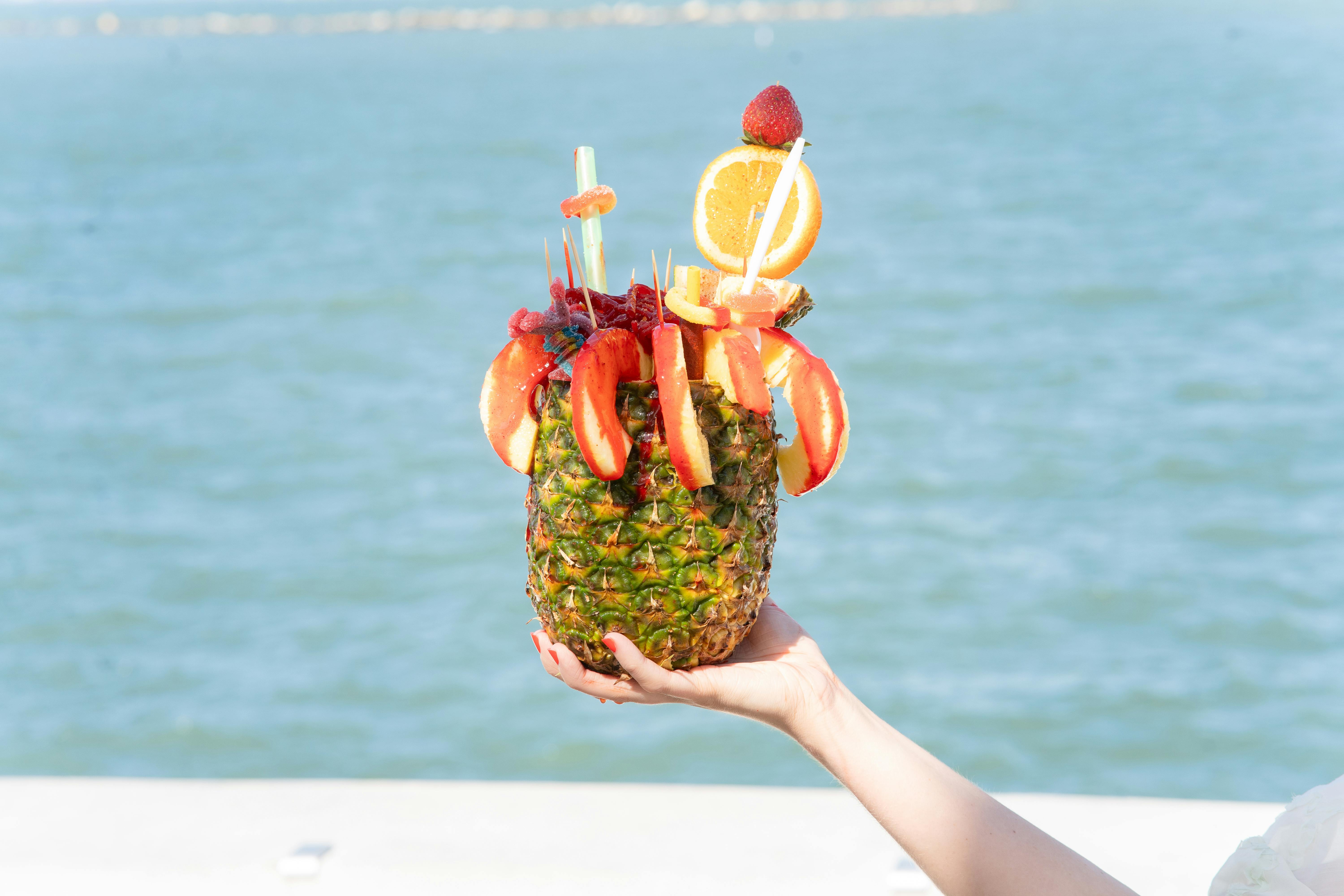 Elevate Your Cocktail Hour with the Allure of Cardamom Infused Libations