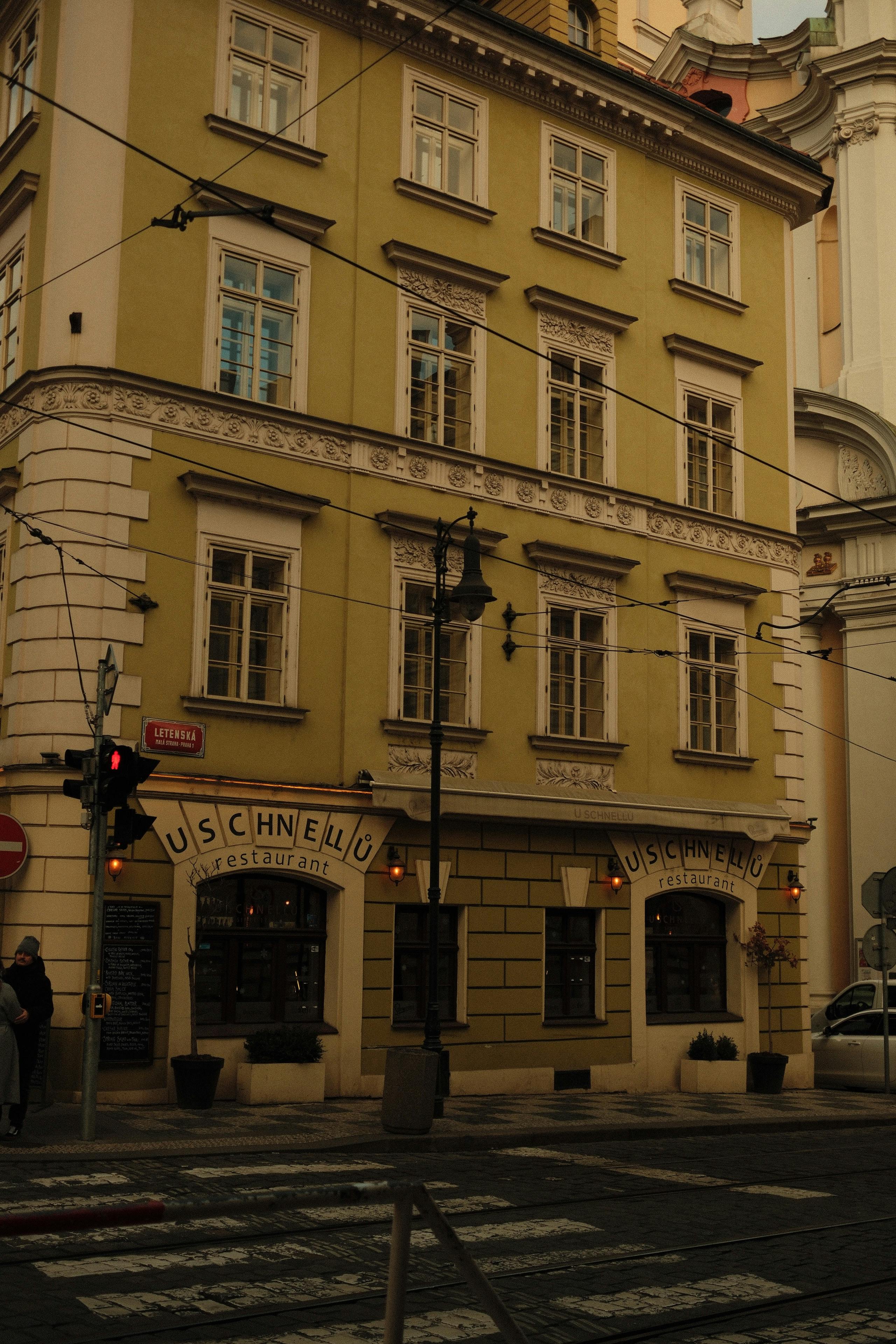 ingyenes Egy bájos történelmi épület egy európai városban, vintage építészettel. Stockfotó