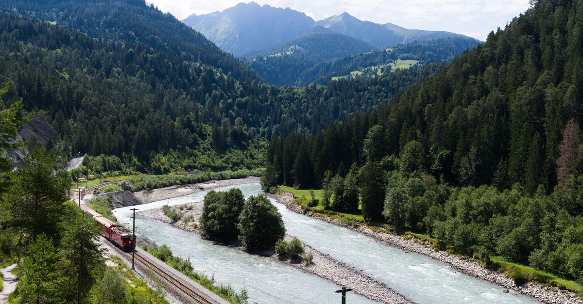 Les Plus Beaux Voyages en Train à Travers le Monde