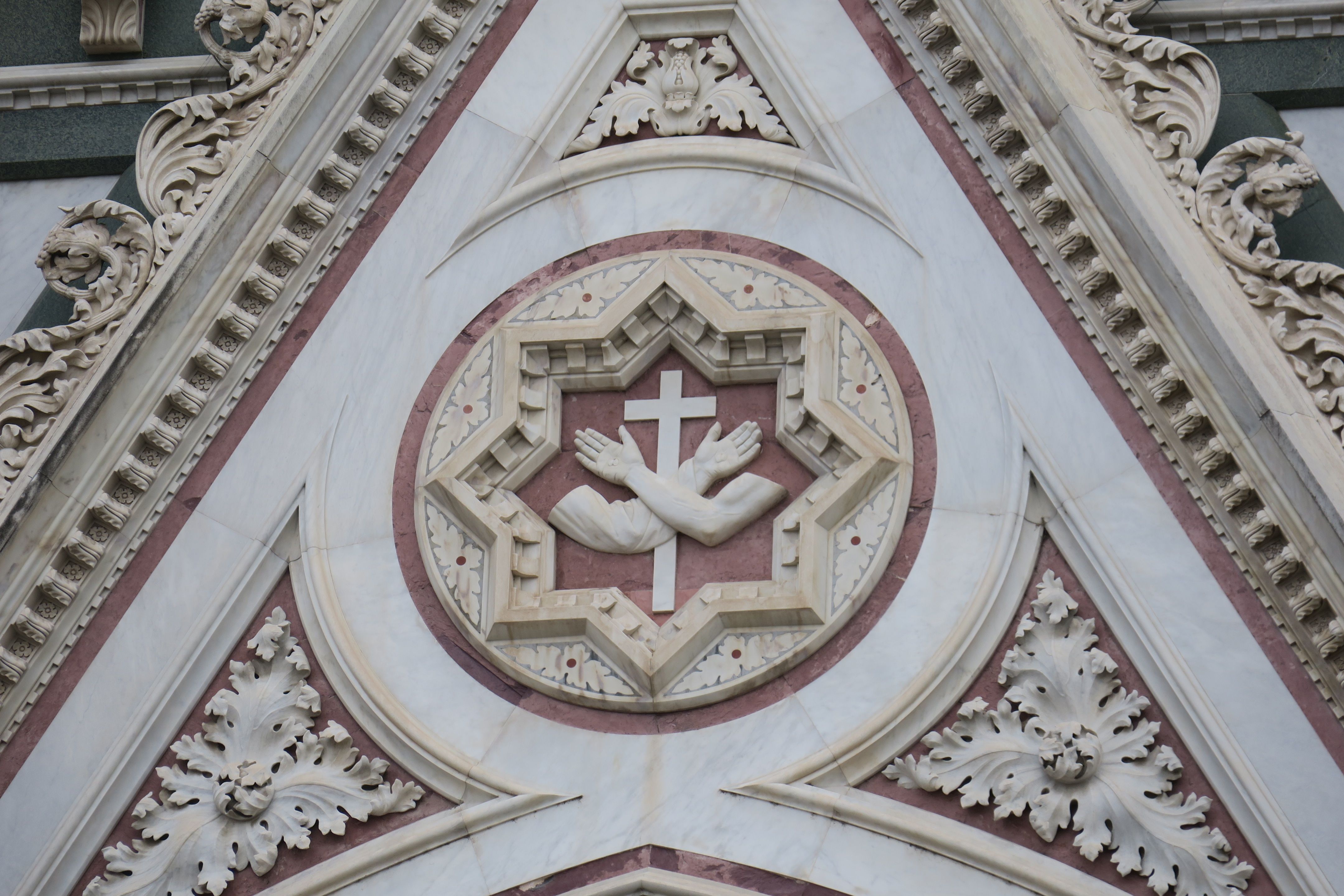 Basilique Santa Croce et tombes des grands maîtres