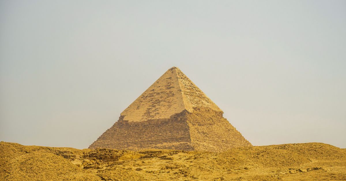 Egypt's Meteorology Authority Warns of 5-Meter Waves, Rough Seas on Multiple Beaches