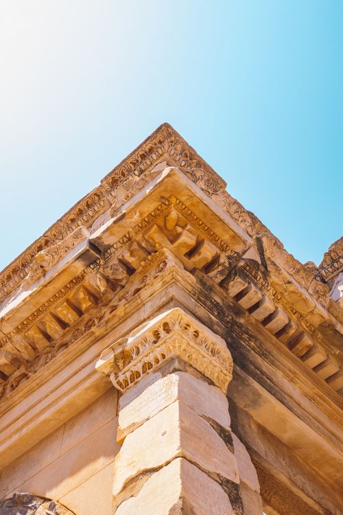Free Detailed view of ancient architectural ruins in Ephesus, İzmir, Türkiye, under clear blue sky. Stock Photo