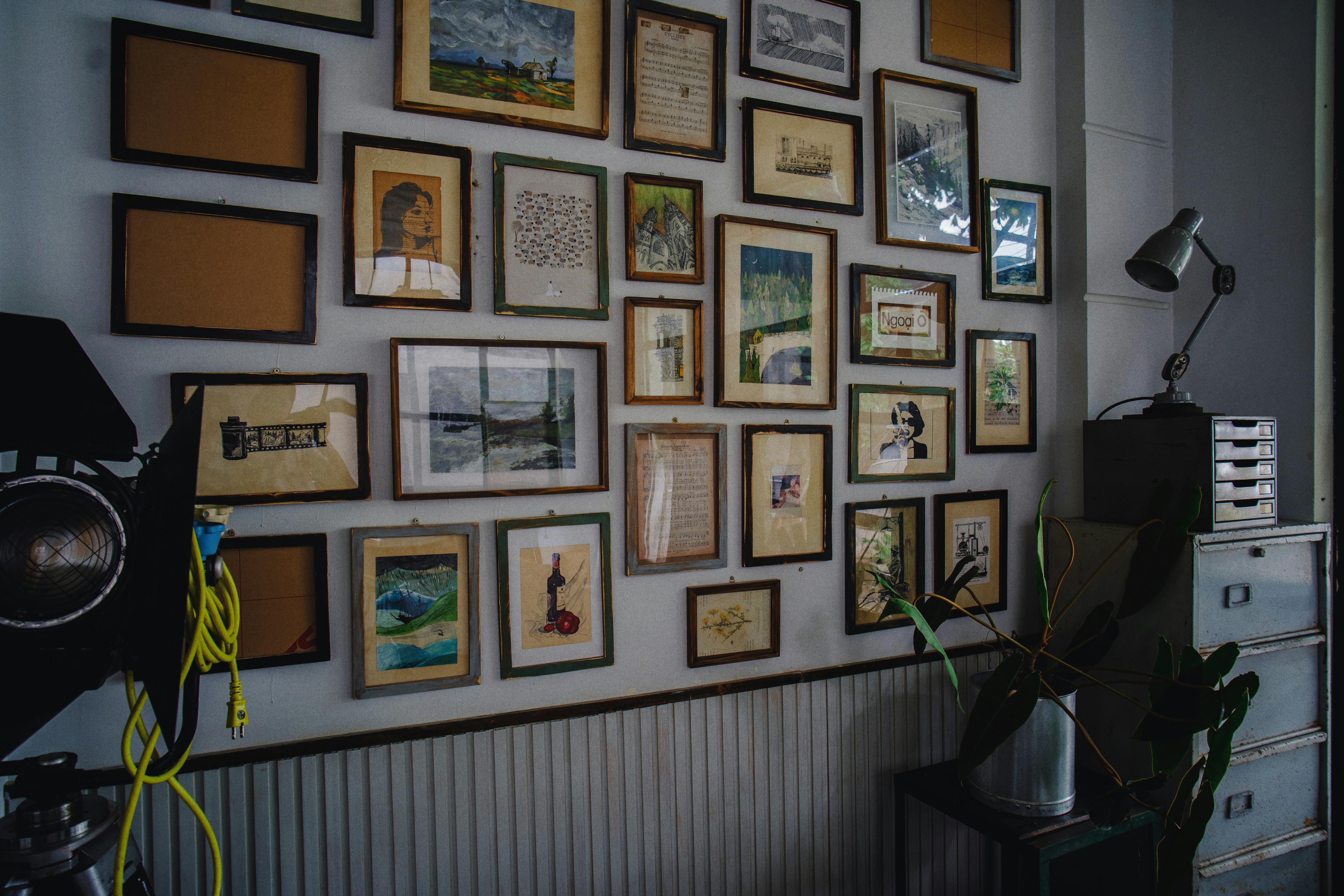 Redefining the Boundaries of Traditional Art: Exploring Mixed Media