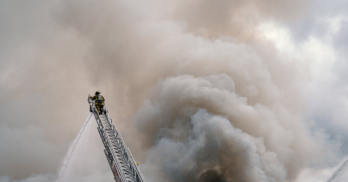 災難救援應超越政治角力,民生電子報呼籲共聚焦救災