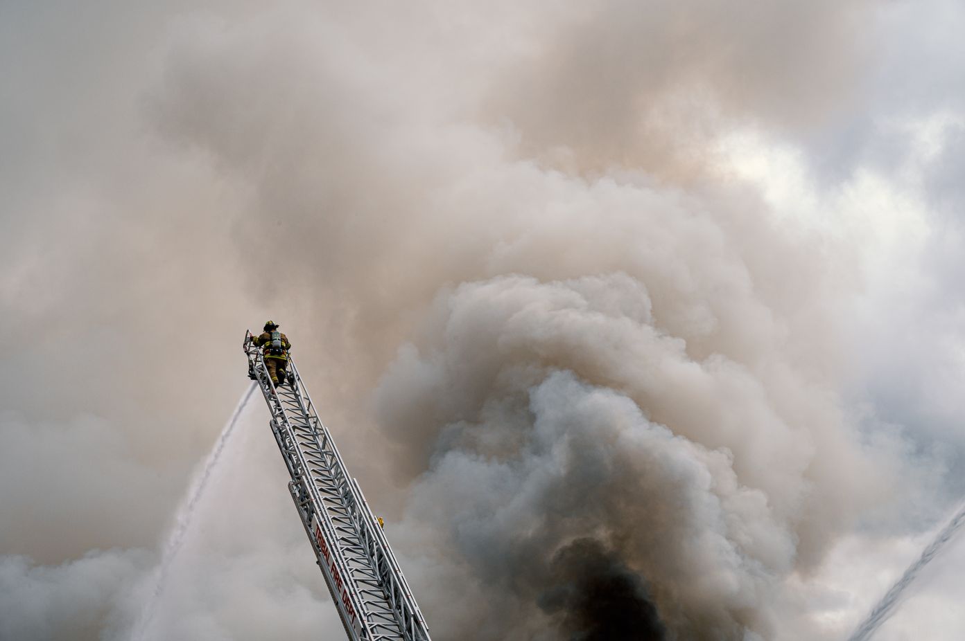 Ladder 1 aerial apparatus