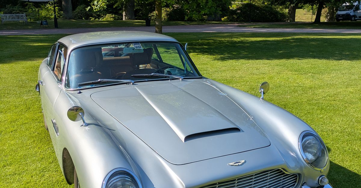 Fotos De Estudio Profesionales De Automóviles