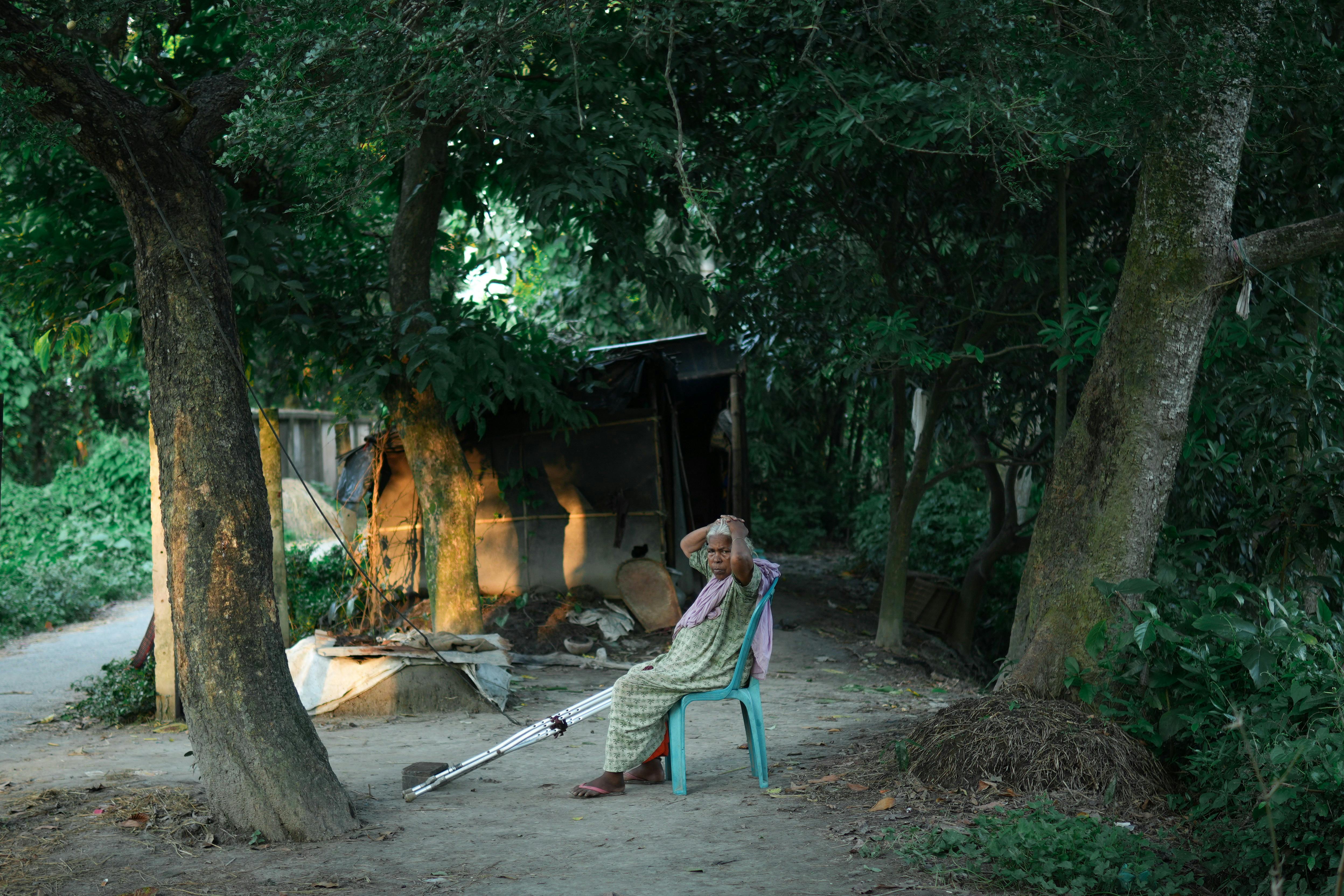 Indian+Hotwife+Shamy+Laura+Teen+Age+Cafe+Boy+Dare+Part+1 Photos ...