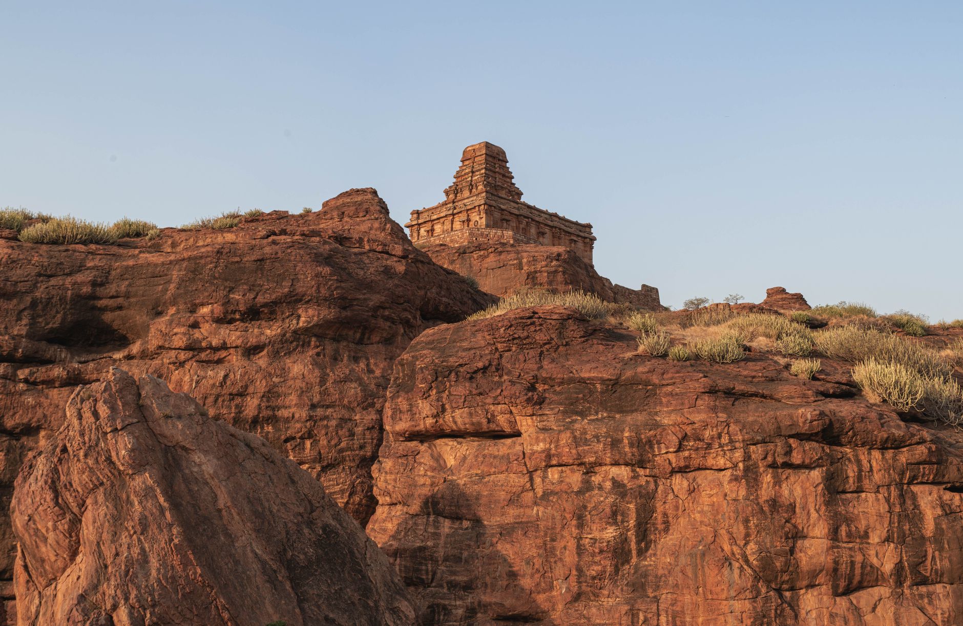 Best Hotels in Badami, Karnataka: Cave Temple Base Options