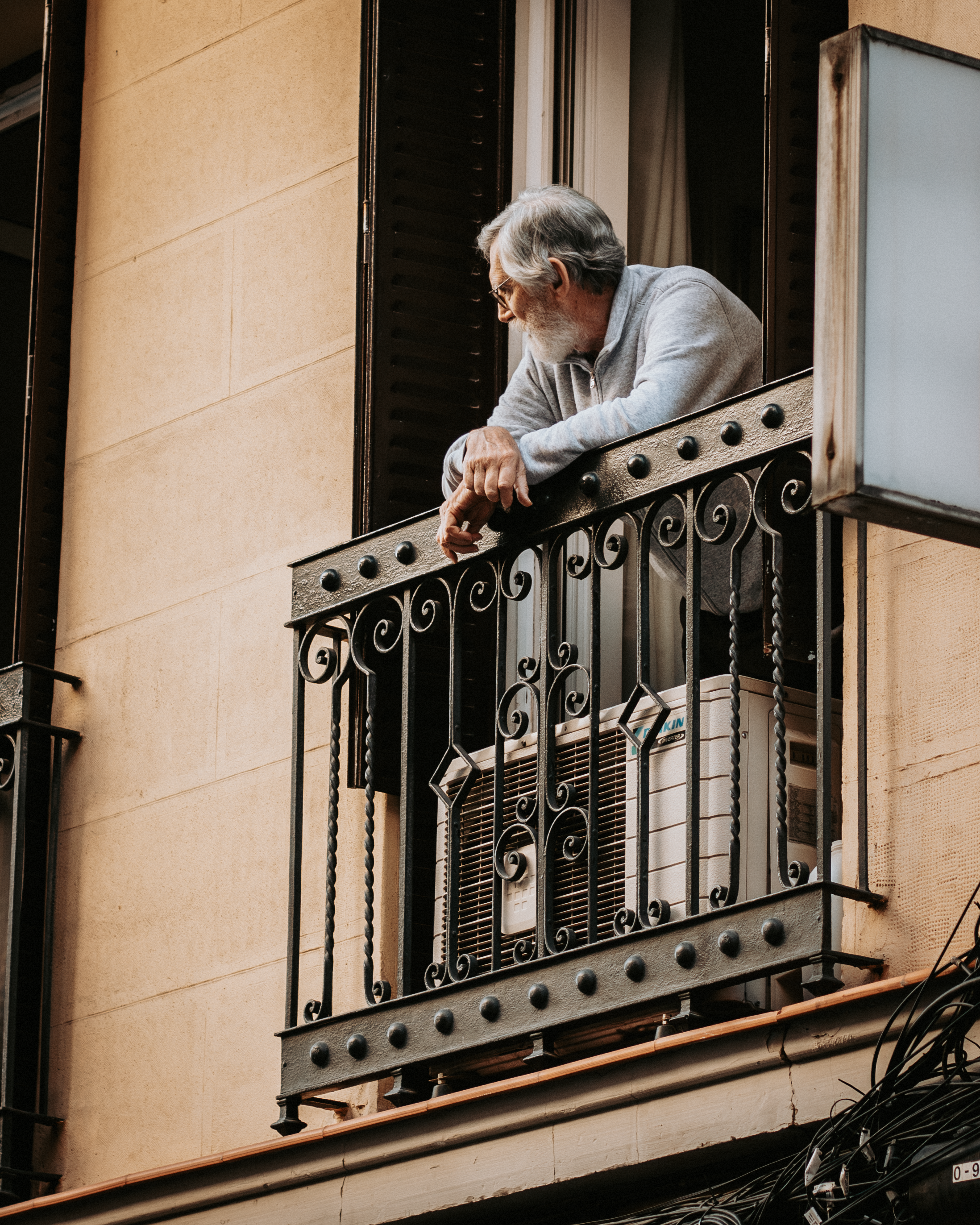 Viager et choix de vie : partir en résidence services 