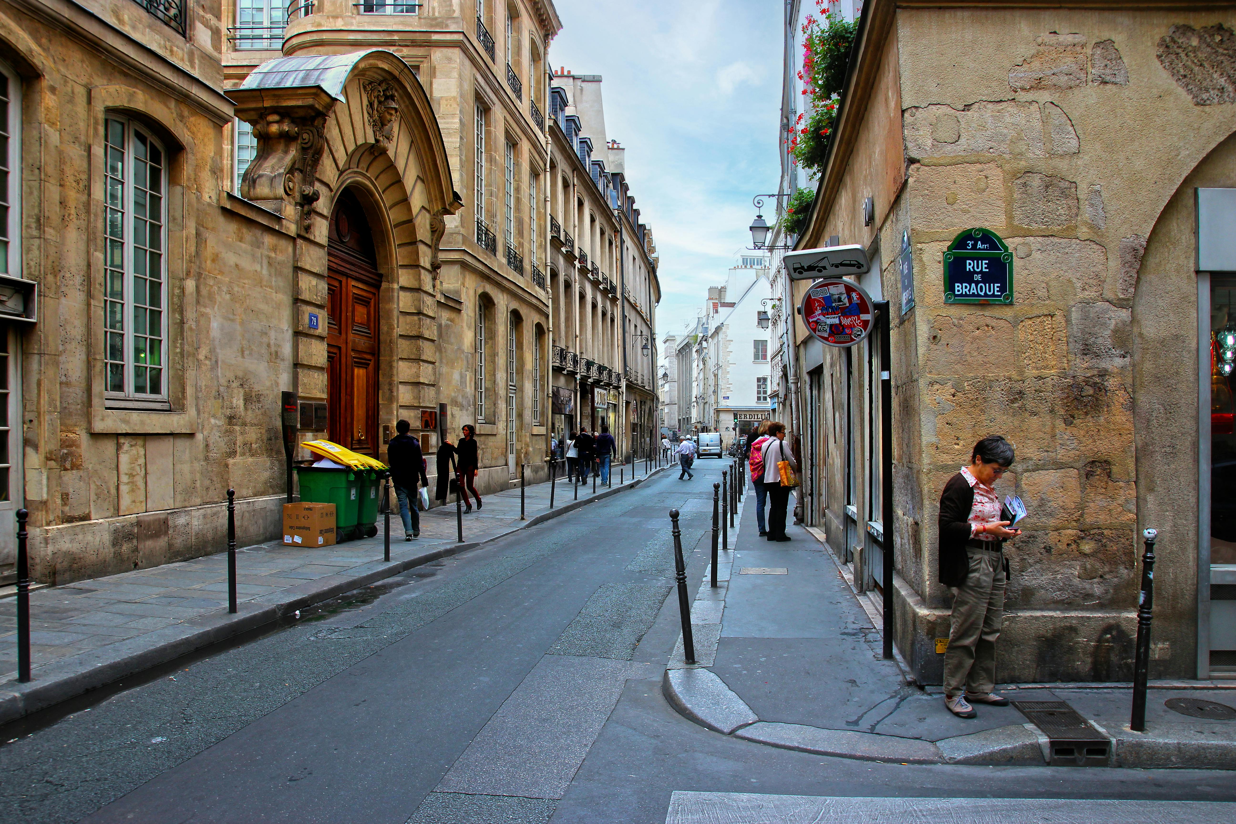 Charming street in Le Marais - best things to do in paris