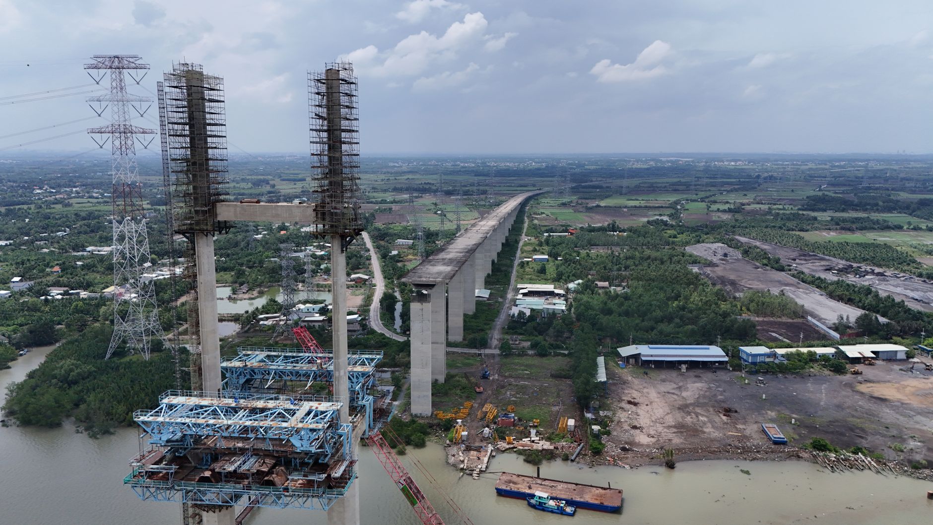 Highway bridge construction. Representative image — not the Brent Spence Bridge Corridor.