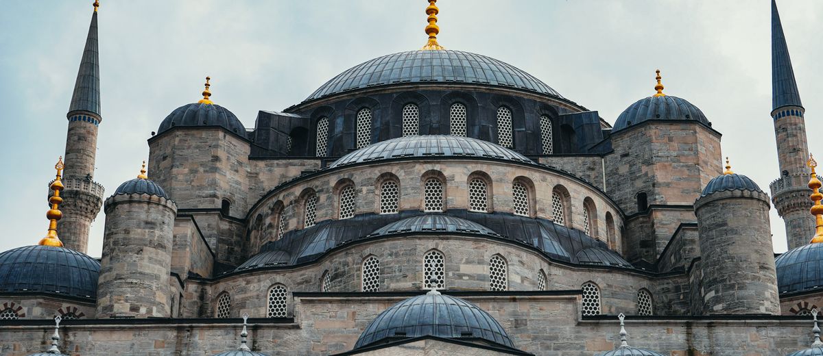 Cúpulas de la Mezquita Azul, en Estambul