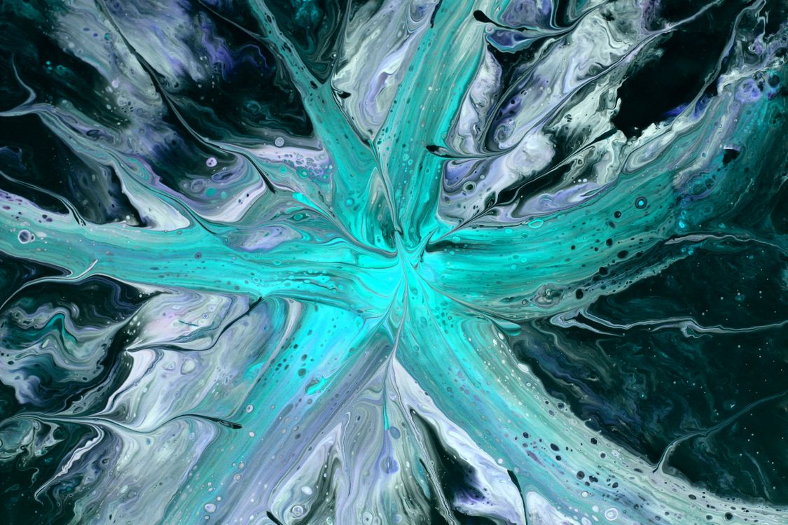 Vibrant Abstract Acrylic Pour Art in Turquoise · Free Stock Photo