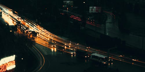 Langzeitbelichtung Von Fahrzeugen Auf Der Straße