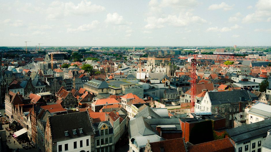 Trouver un travail à Gand en tant qu'expatrié : guide pratique 2026