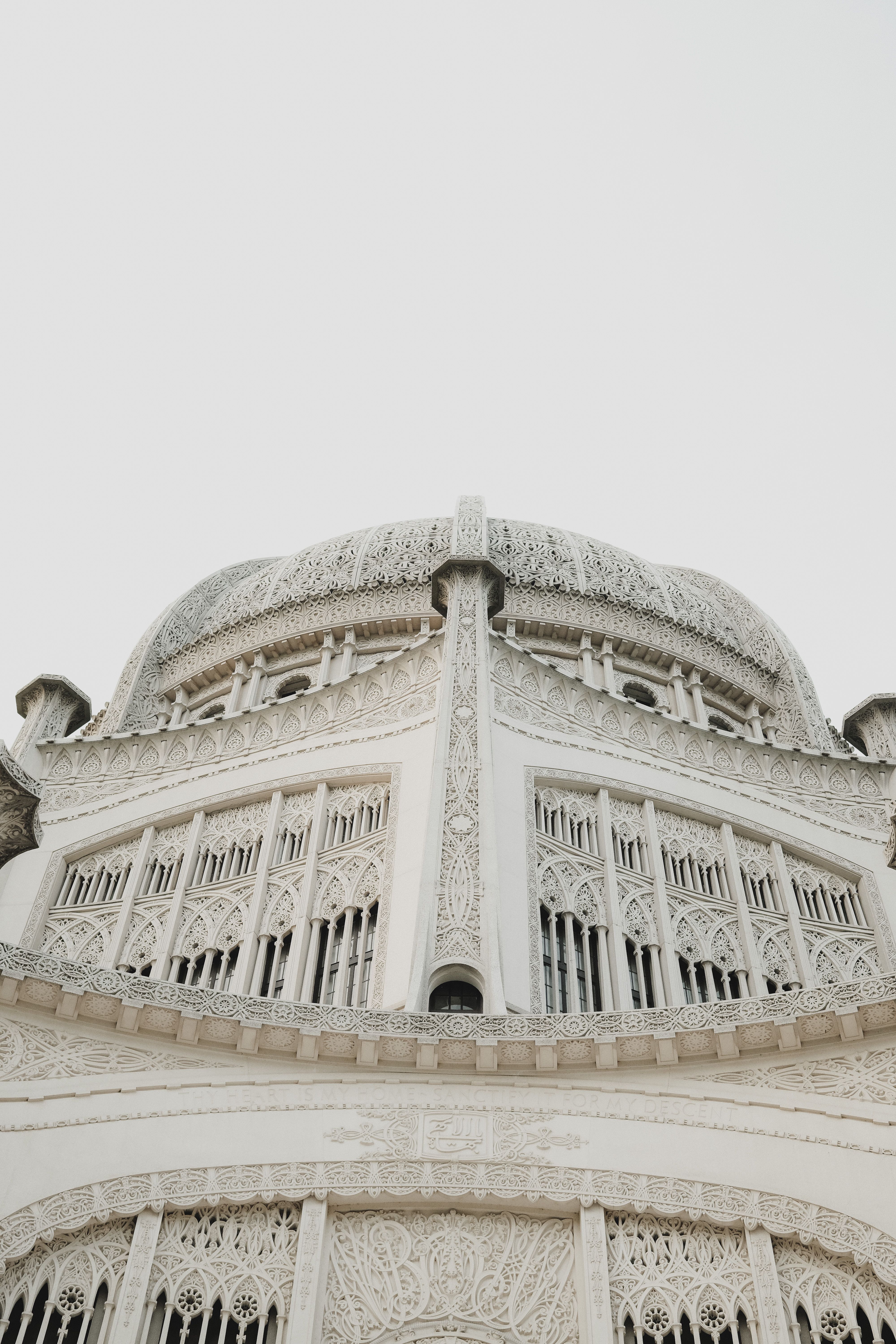 Majestic Architecture of the Bahá'í Temple · Free Stock Photo