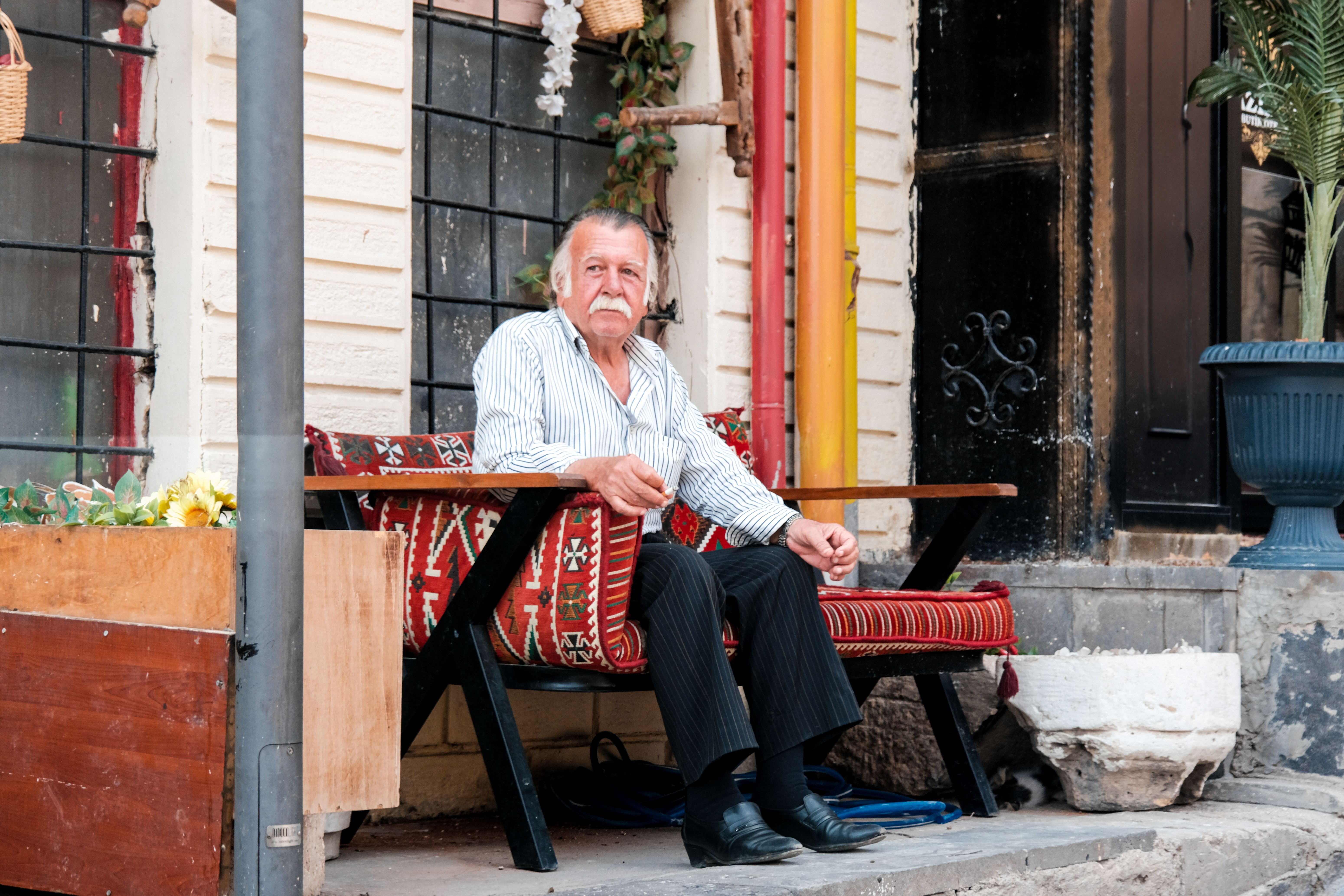 Ποια είναι τα πρώτα σημάδια της ουρικής αρθρίτιδας στο πόδι;