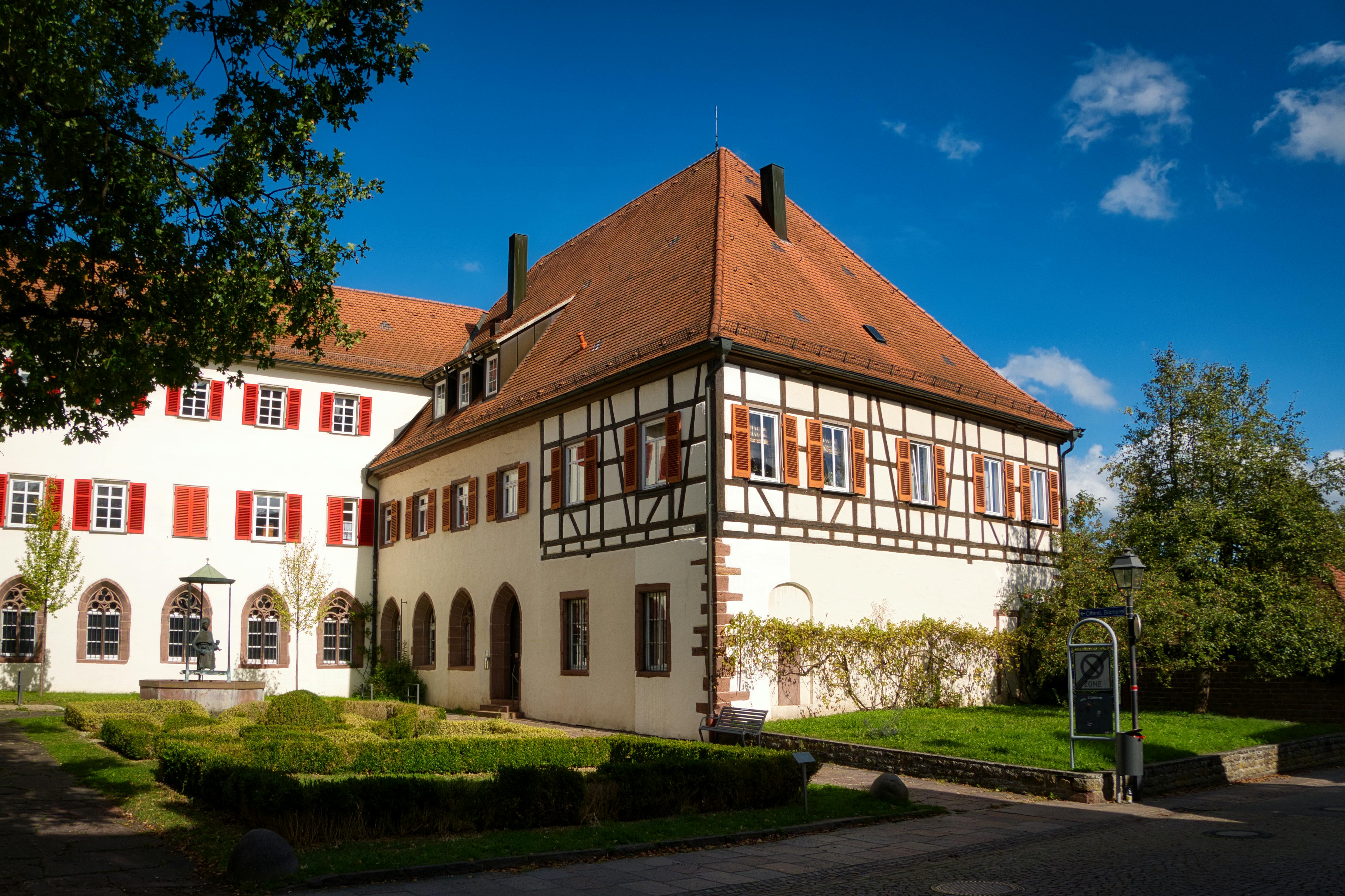 Maconha-Portugues-Andrew Weil - From Chocolate To Morphine - Marijuana-Agosto