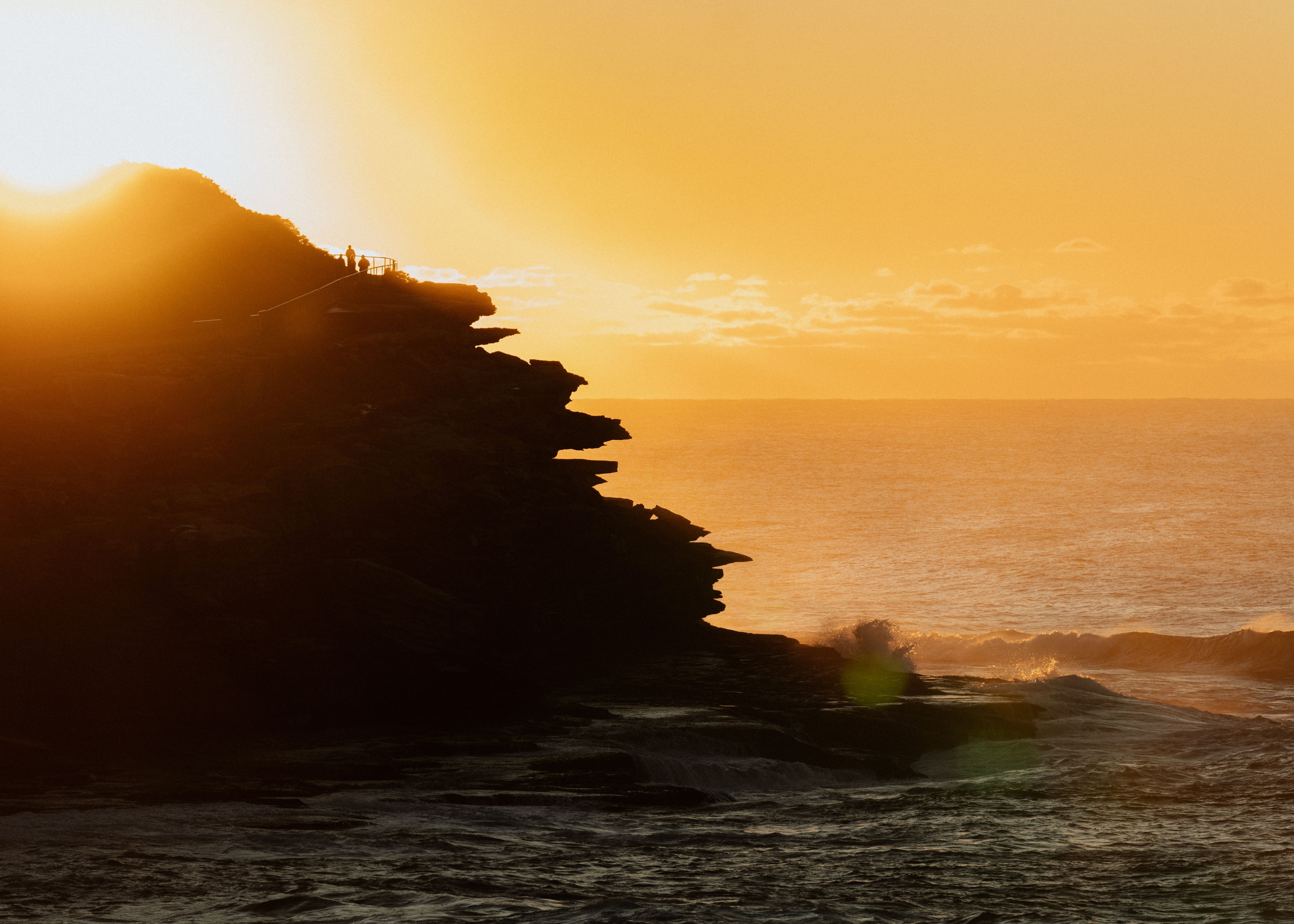 Golden Sunrise Over Australian Cliffside · Free Stock Photo