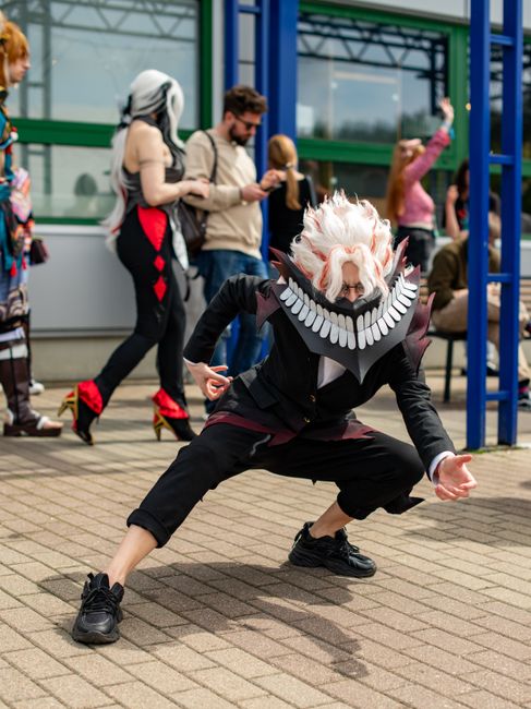 <b><b>Street Style</b> yang Semakin Beragam: Ekspresi Diri Tanpa Batas</b> <b><b>Street Style</b> yang Semakin Beragam: Ekspresi Diri Tanpa Batas</b>