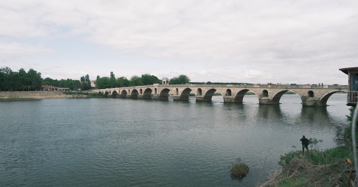 Pont d’Avignon : Guide Visite et Histoire Complète