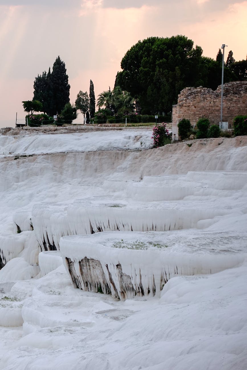 천상의 온천, 파묵칼레와 고대 도시 히에라폴리스의 비밀 천상의 온천, 파묵칼레와 고대 도시 히에라폴리스의 비밀