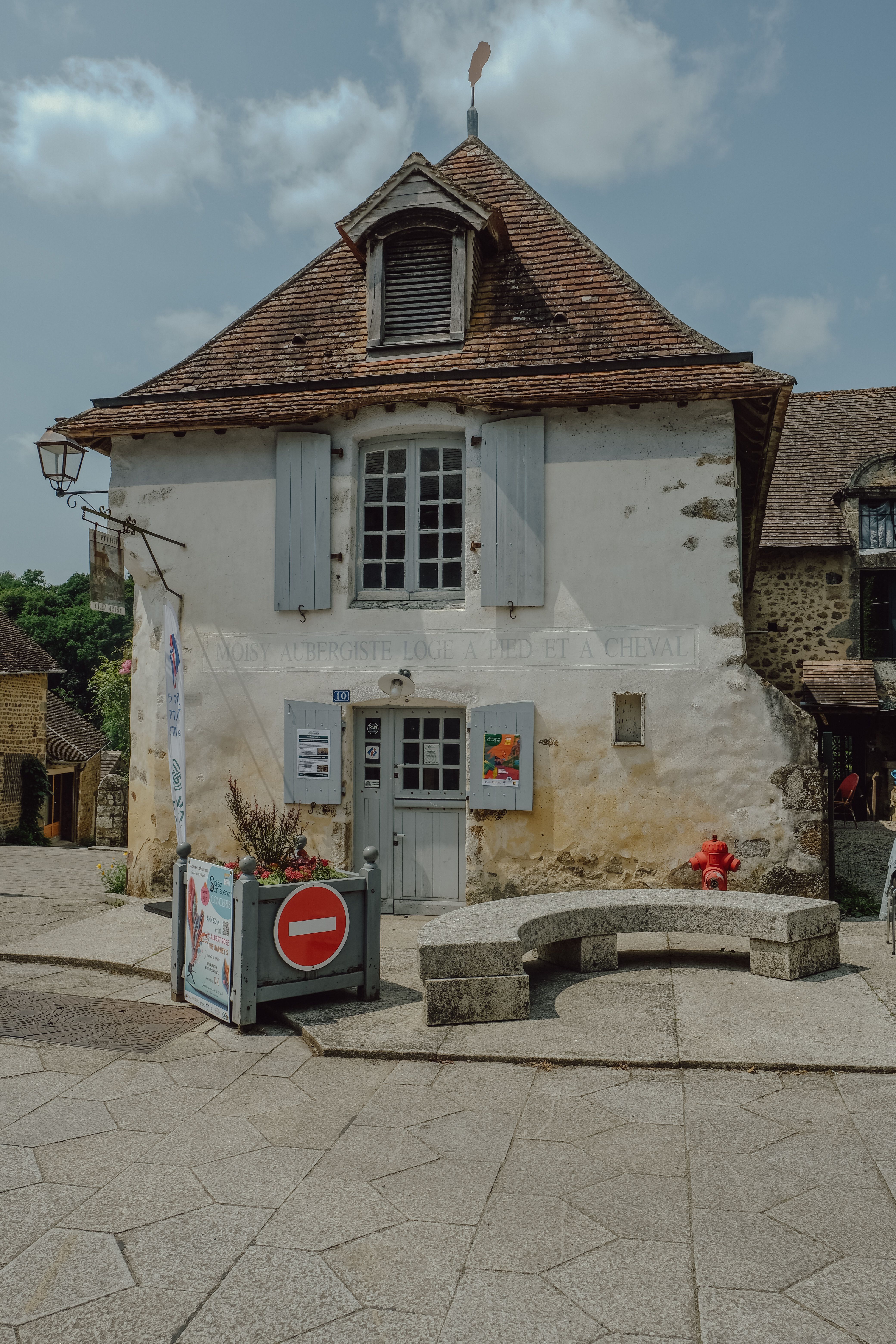 Charming Rustic Stone House in French Village · Free Stock Photo