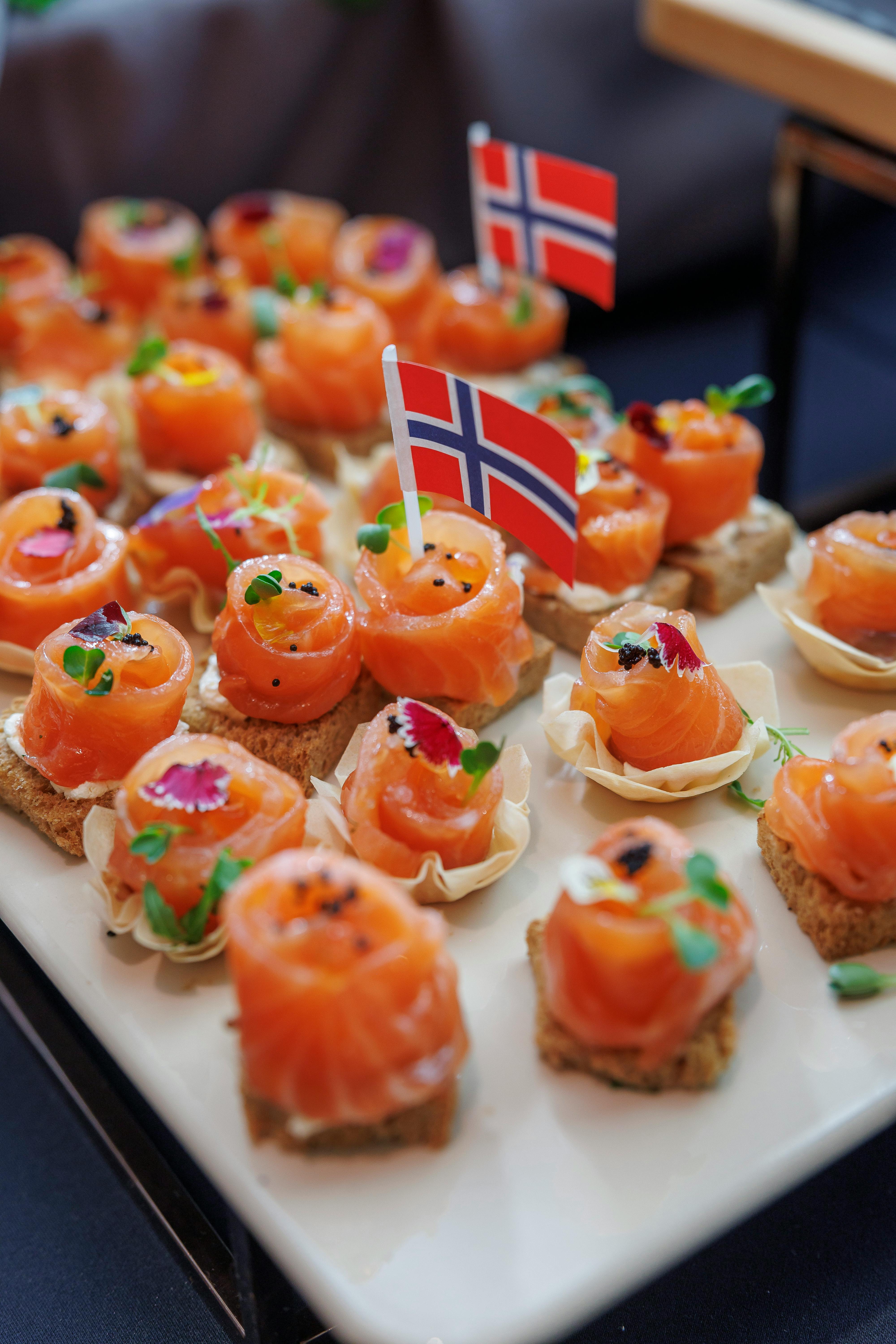 10-Minute Air Fryer Salmon Bites