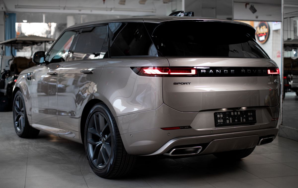 2025 Land Rover Range Rover Sport