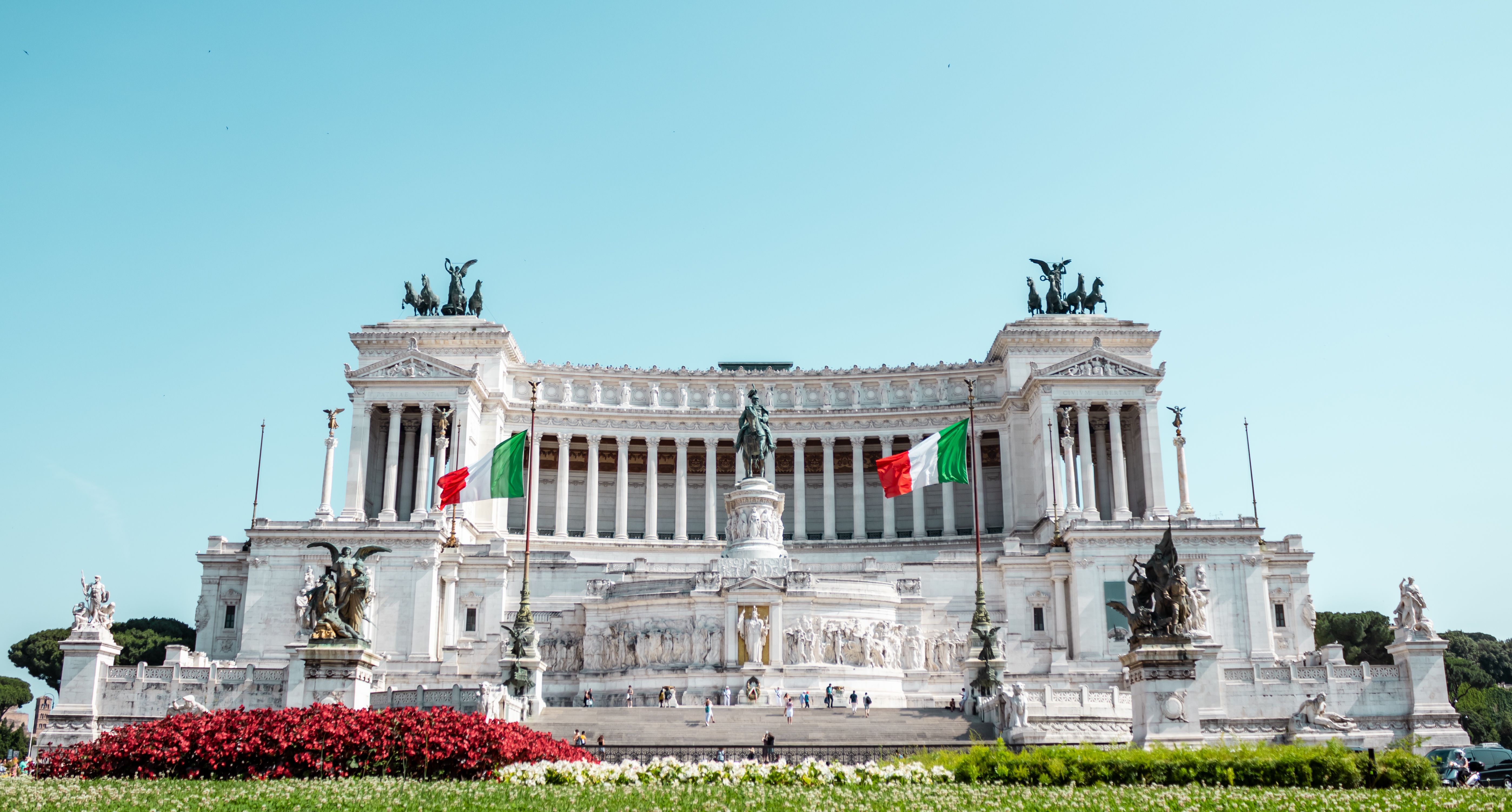 Vittoriano Monument in Rome's Piazza Venezia · Free Stock Photo