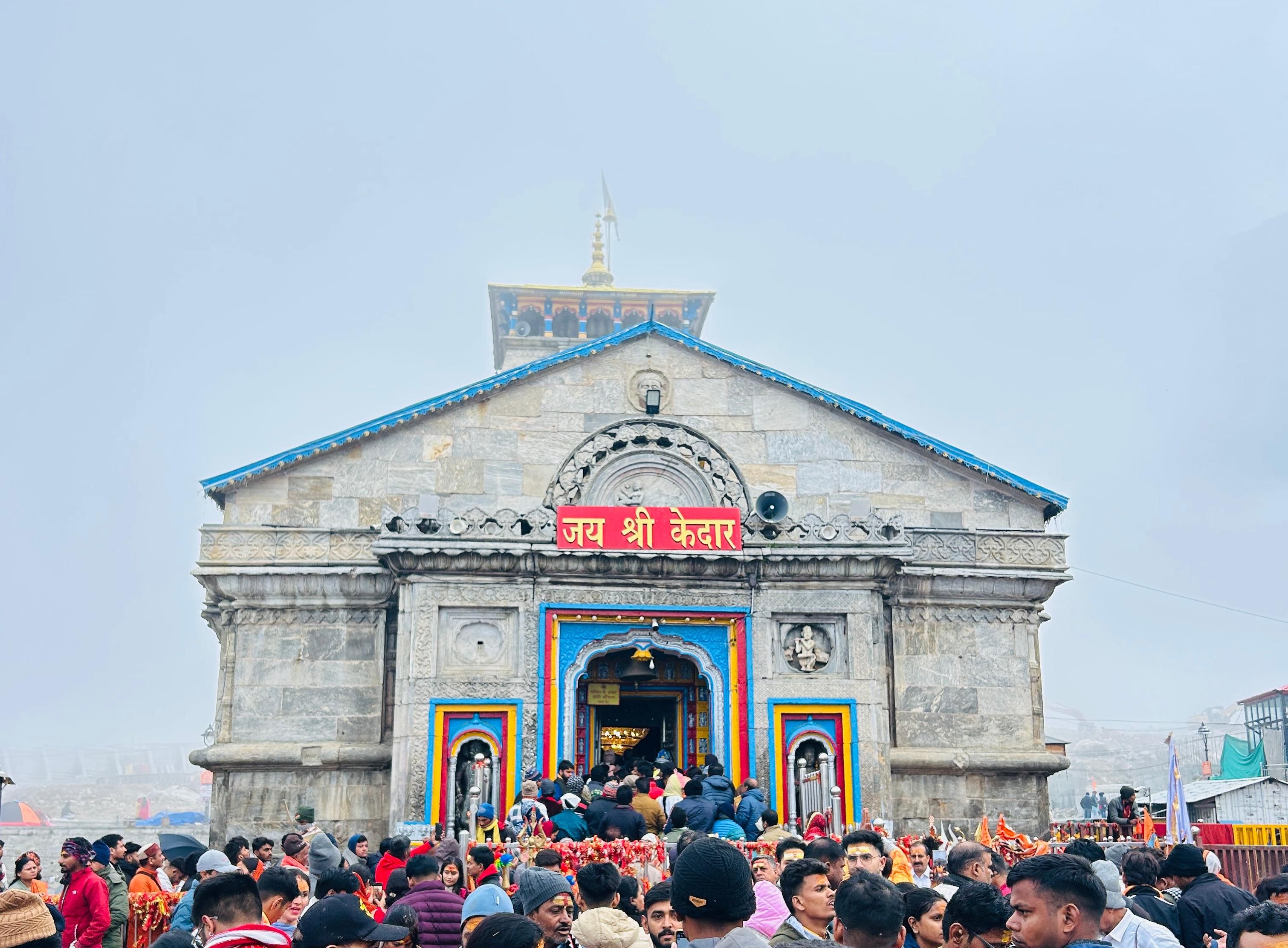 Kedarnath Yatra Guide 2026 – Trek, Helicopter Booking & Stay Options