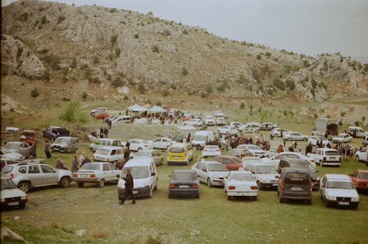 Photo by Emine