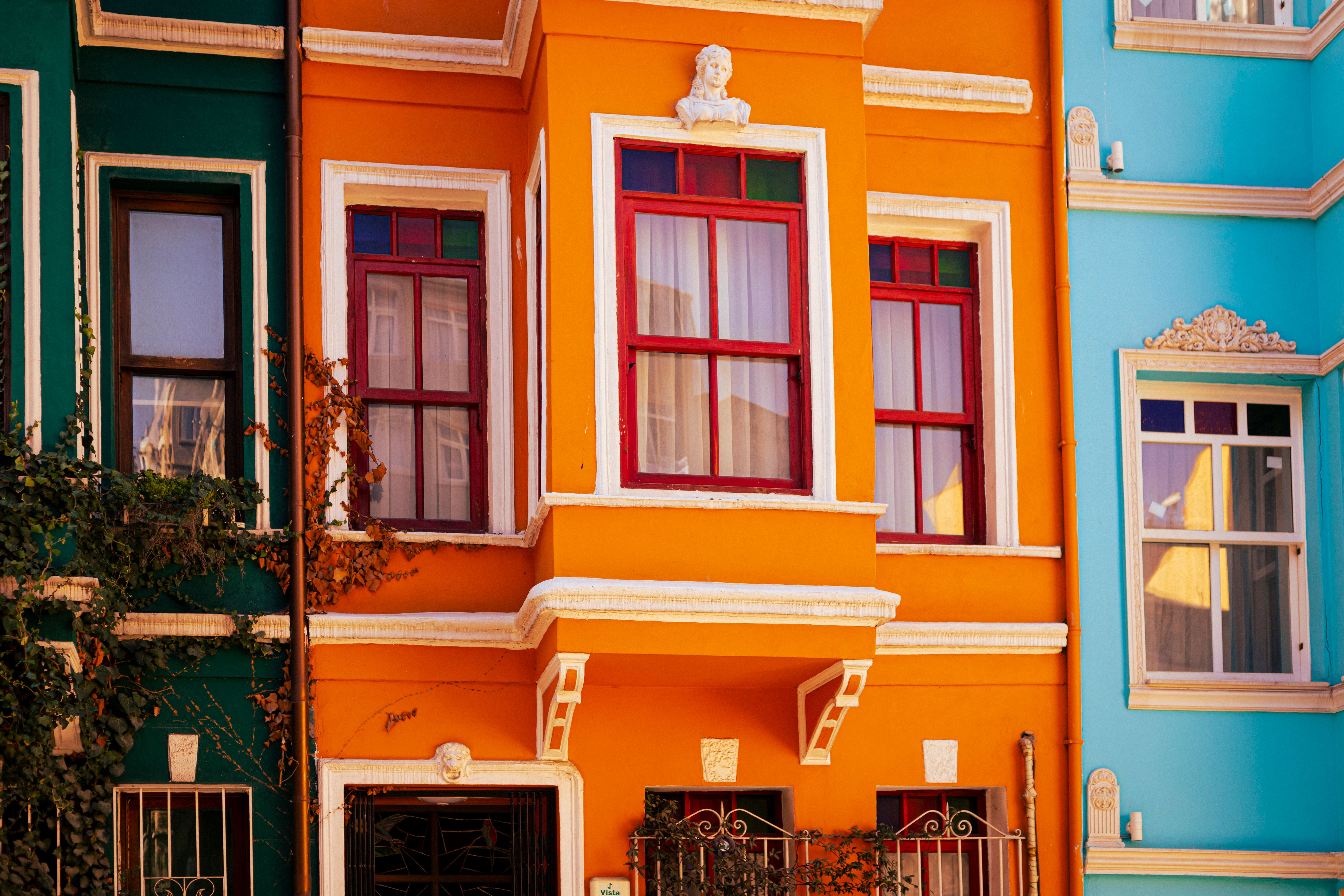 Colorful Turkish Architecture in İstanbul · Free Stock Photo