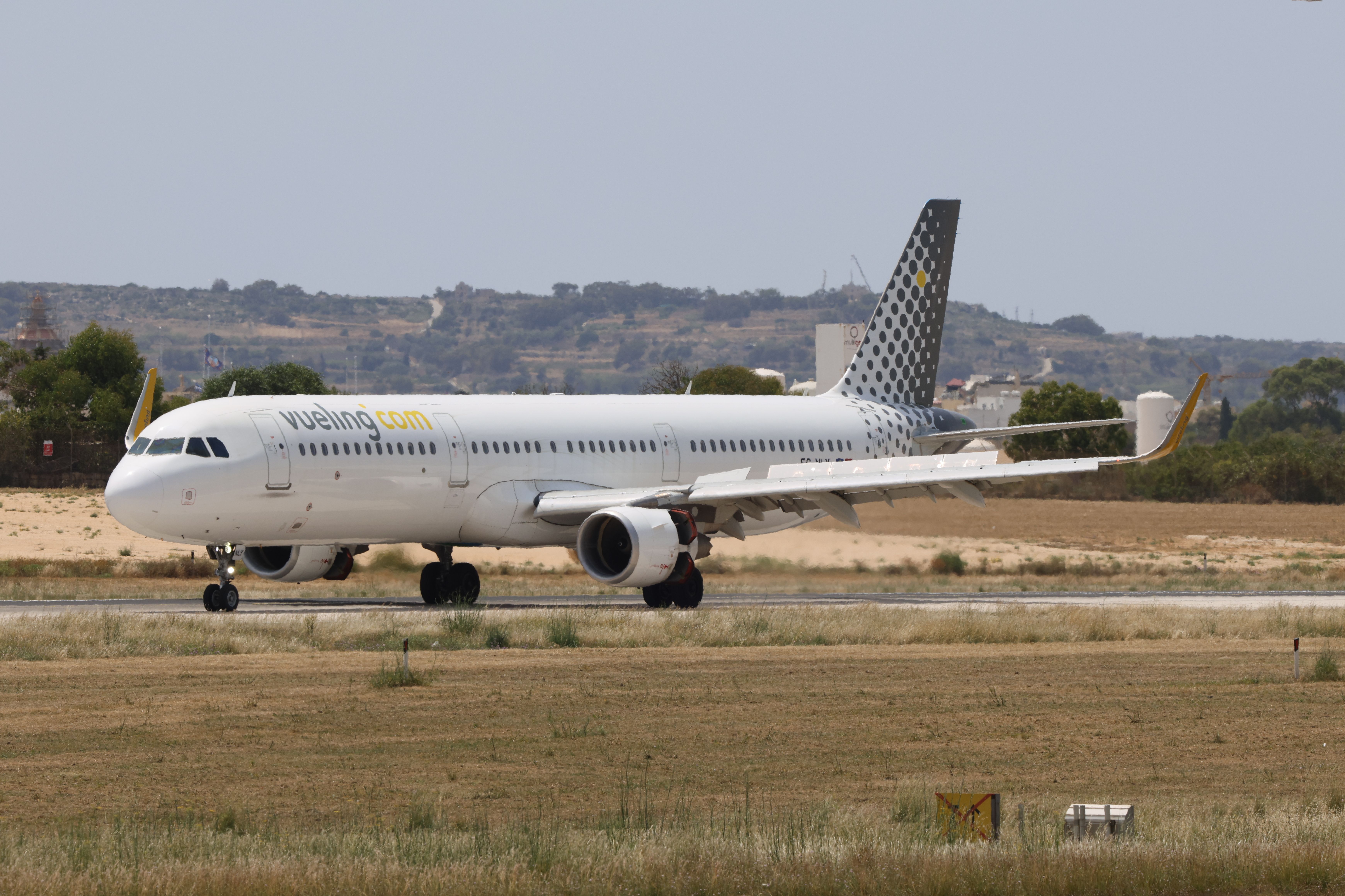 New Airline Challenges Vueling With €19 Flights in Spain