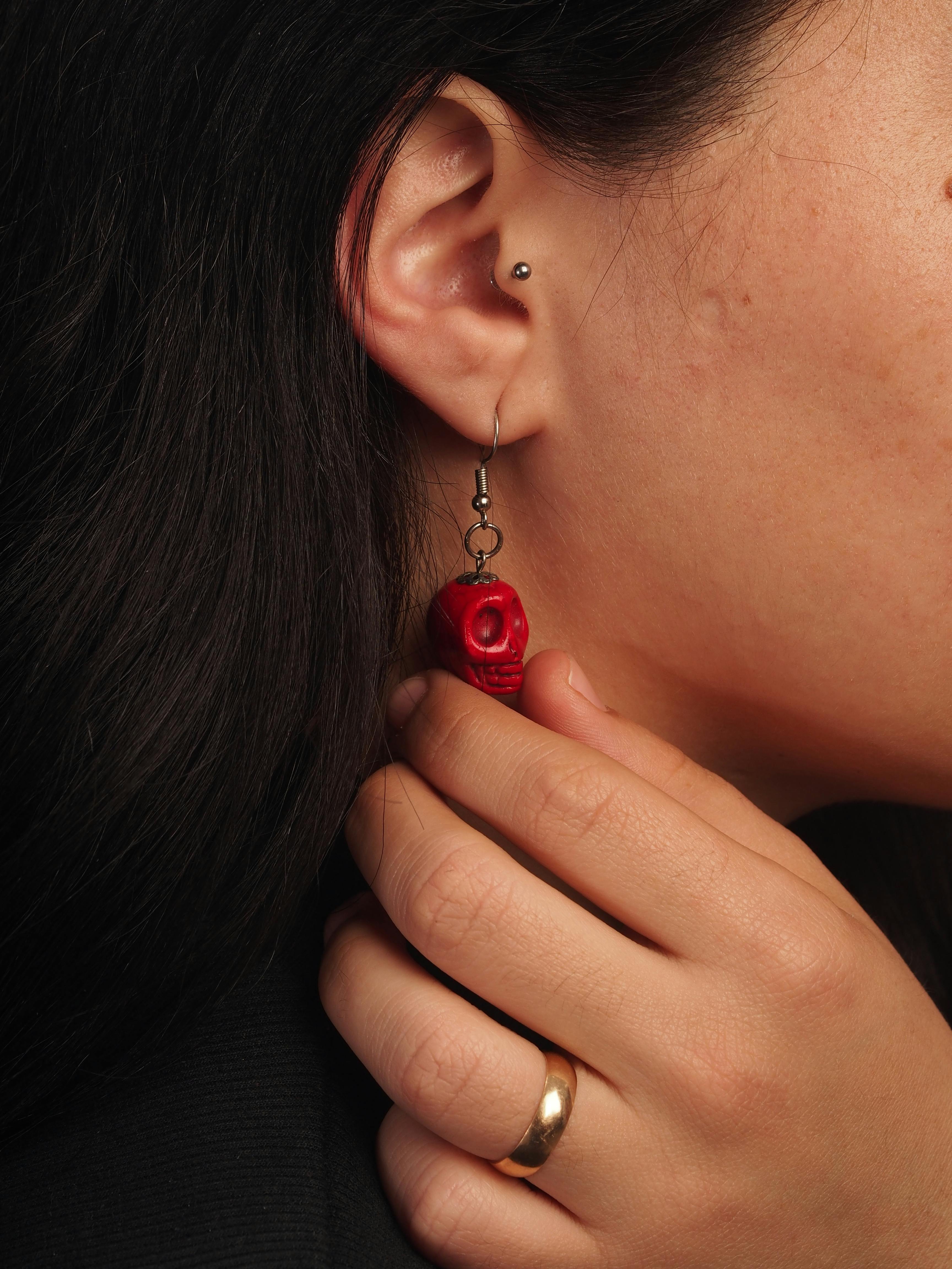 Yakutun Ateş Kırmızısı: Tutku ve Gücün Rengi Takılarda Nasıl Yorumlanıyor?