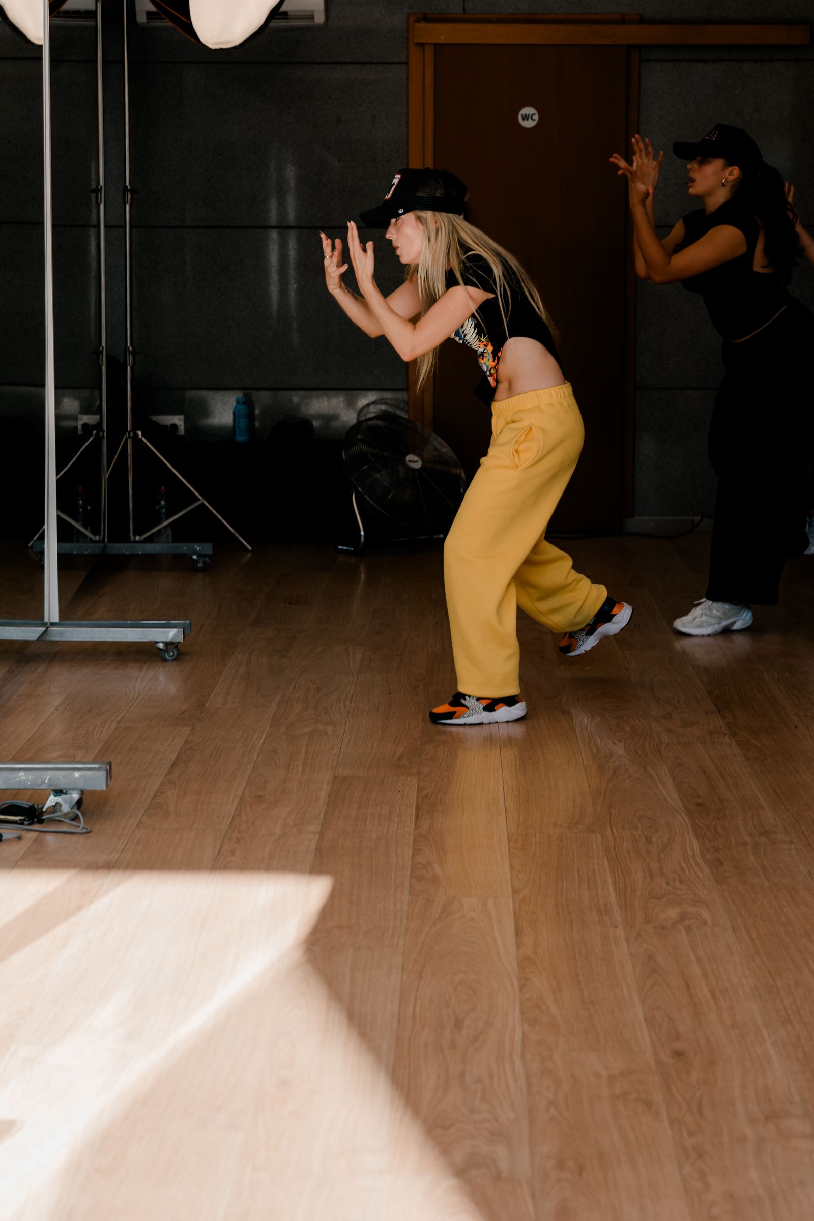 Hip Hop dancers rehearsing in a studio