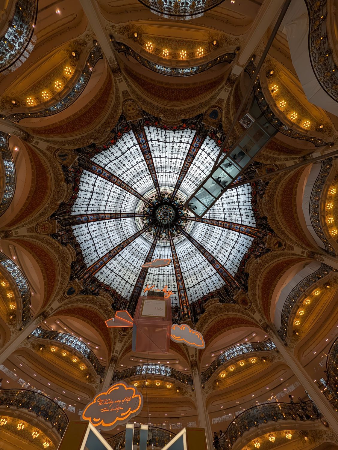 Stunning Dome Architecture Interior View · Free Stock Photo