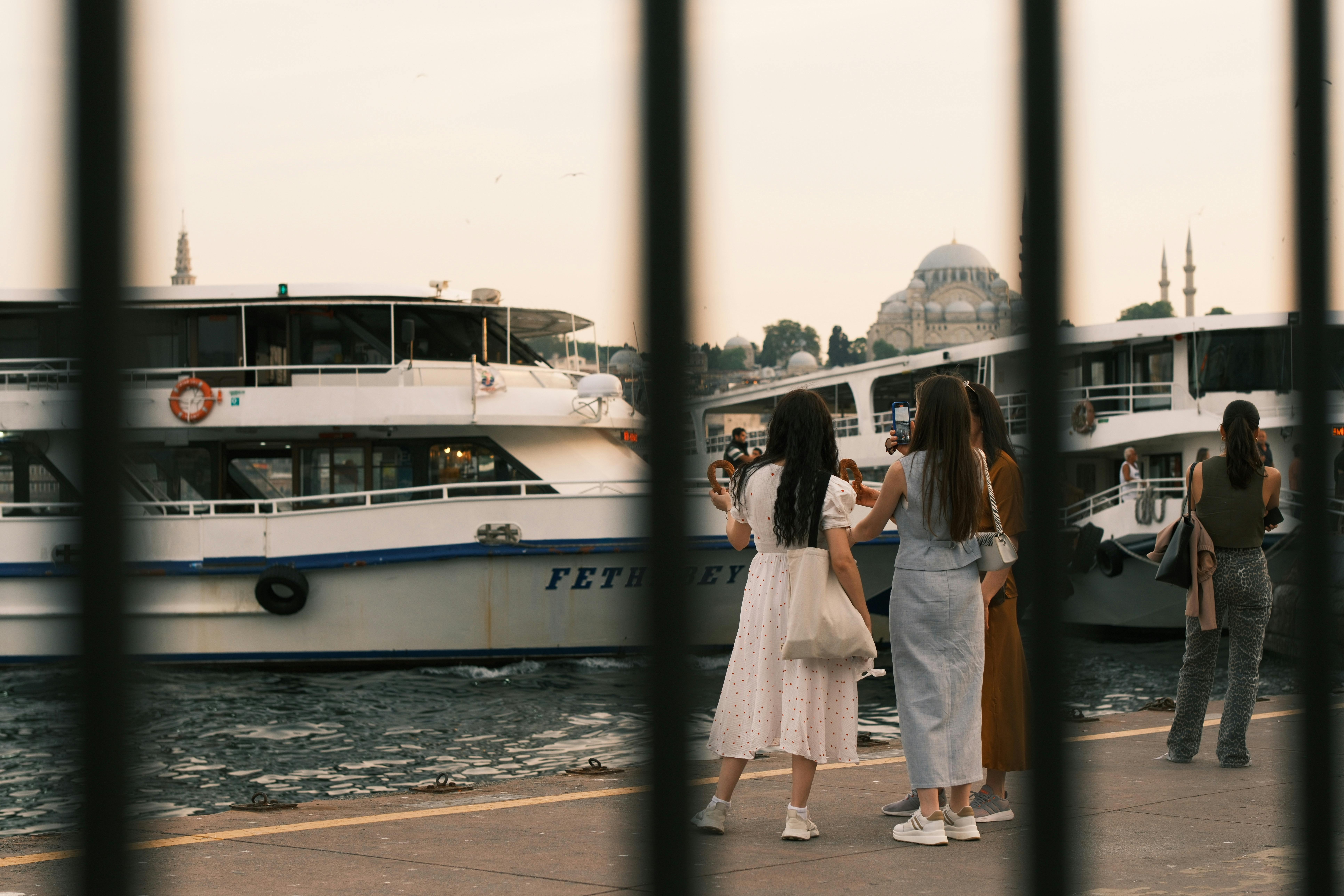 Pengalaman Spiritual di Setiap Makam