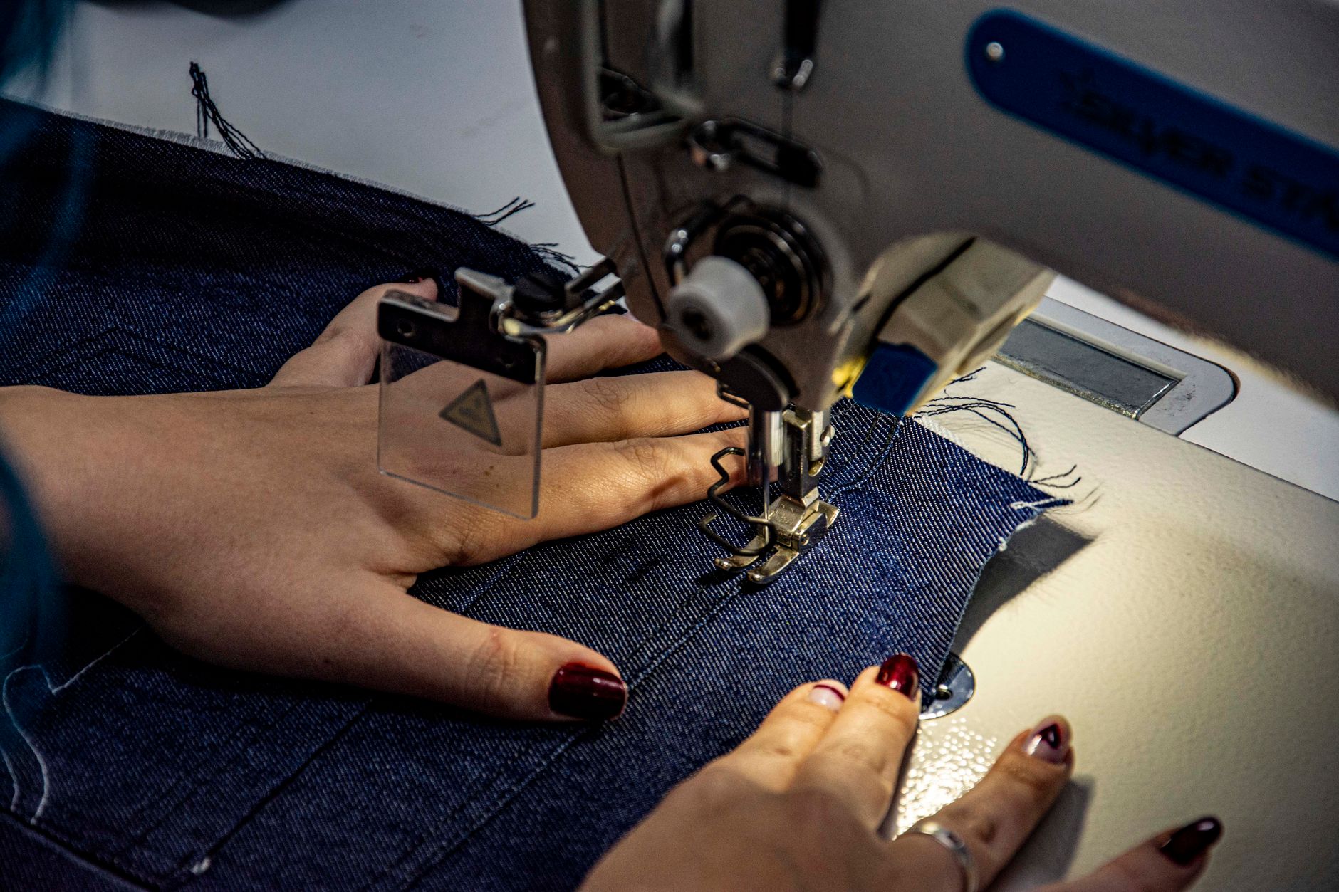 Best Sewing Machines for Denim 2026: Heavy-Duty Picks