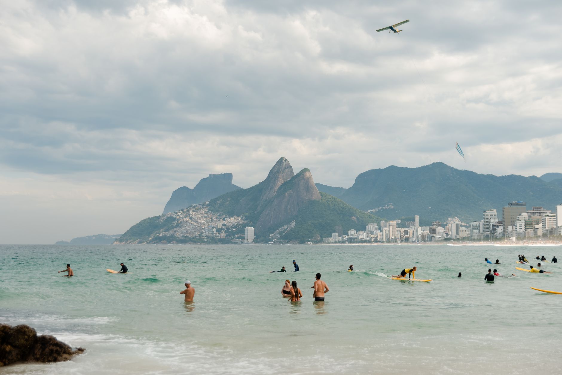 Acidente Aéreo no Rio: Dois Helicópteros Colidem e Causam Seis Mortes no Recreio