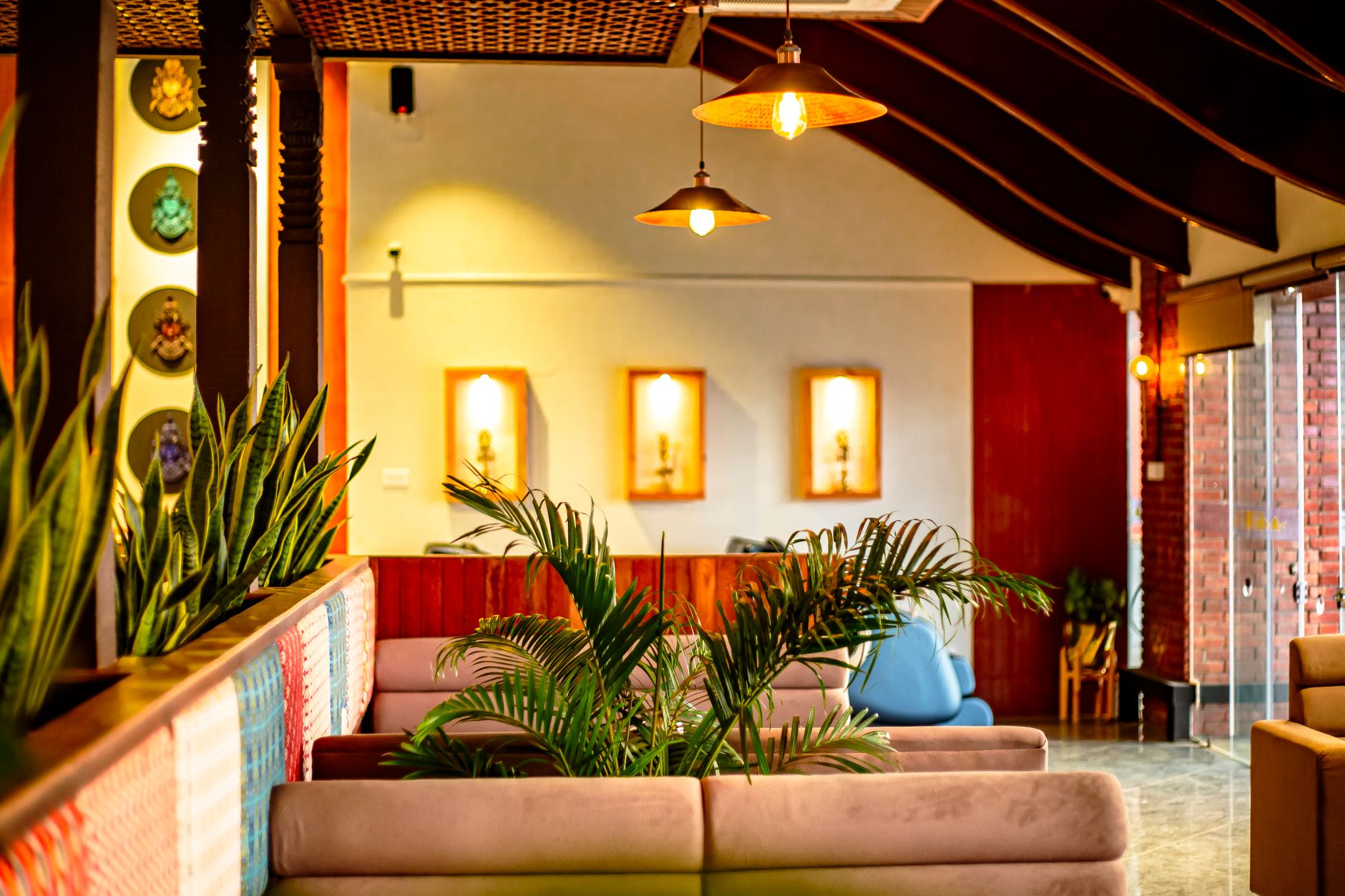 Itsy Hotels and Shreys Inn: Budget Stay Options in Karnataka