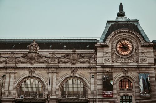 Train travel for the best day trips from Paris