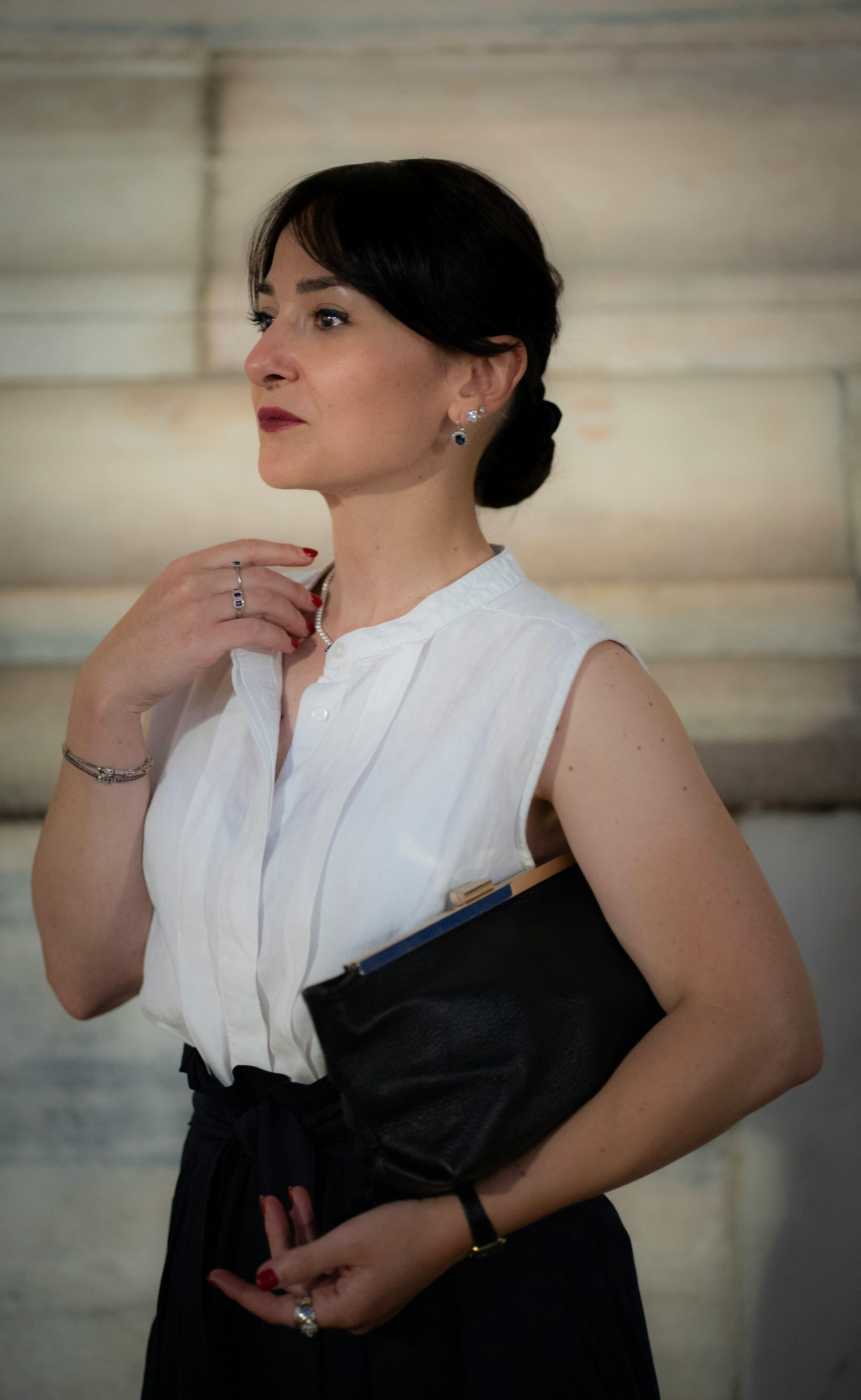 Down+Blouse+Gifs Photos, Download The BEST Free Down+Blouse+Gifs Stock