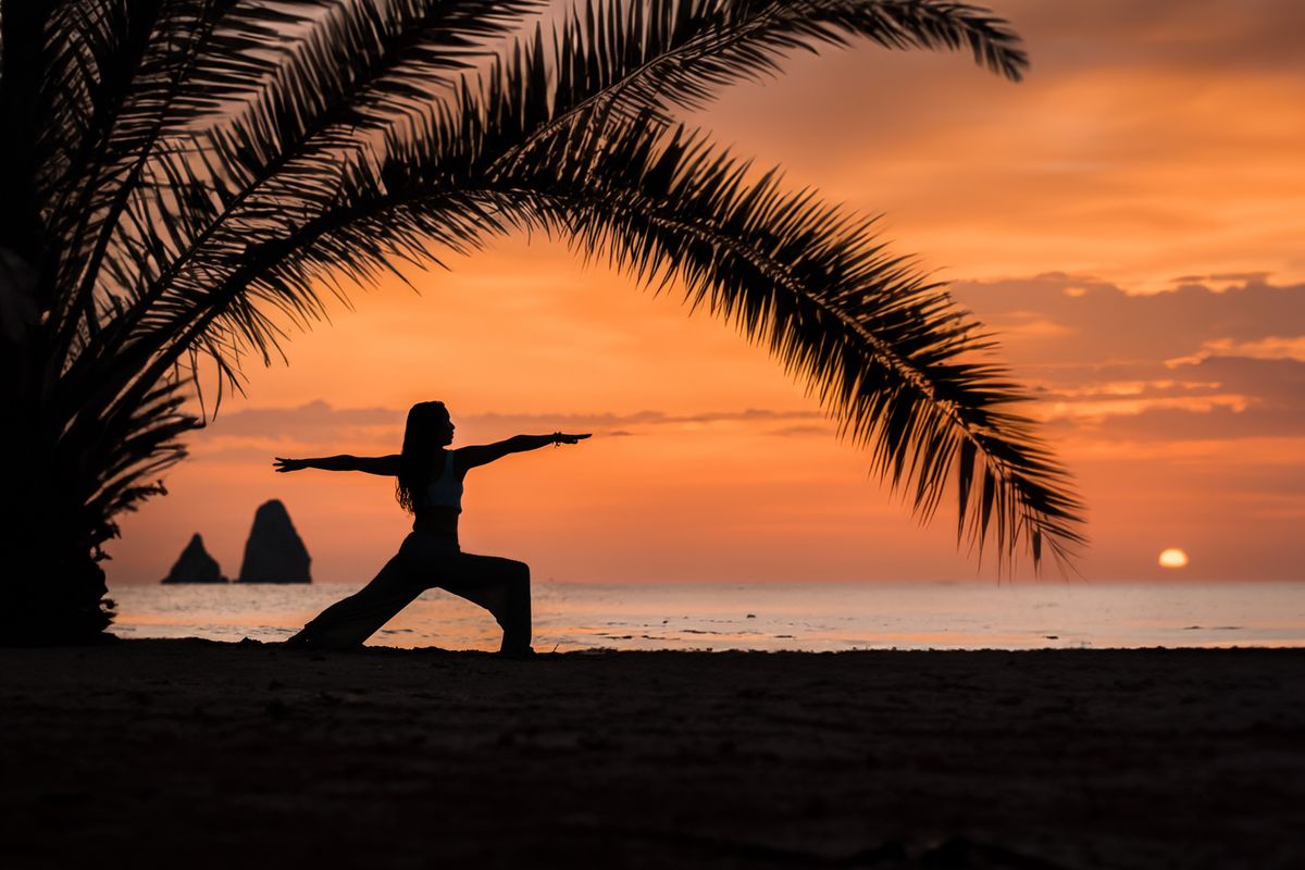 Virabhadrasana III : la posture du guerrier 3 - Précautions, contre-indications et conclusion