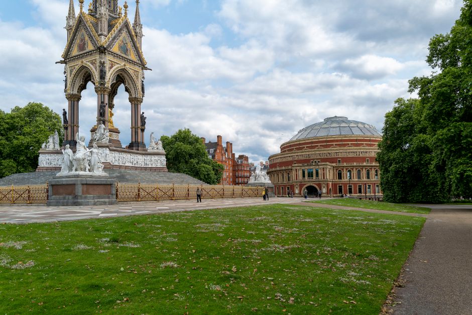 A Royal Retreat: More Than Just a Garden A Royal Retreat: More Than Just a Garden