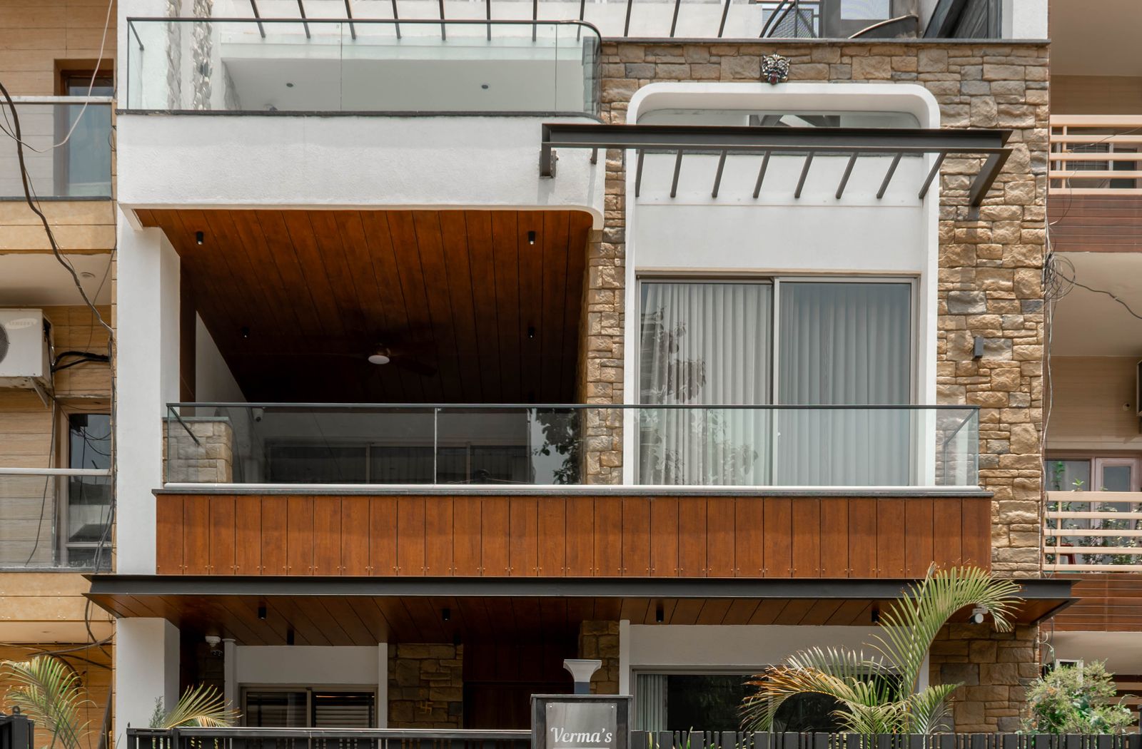 10 Marla House near Park, DHA Phase 8 Air Avenue — House in DHA Phase 8, Lahore