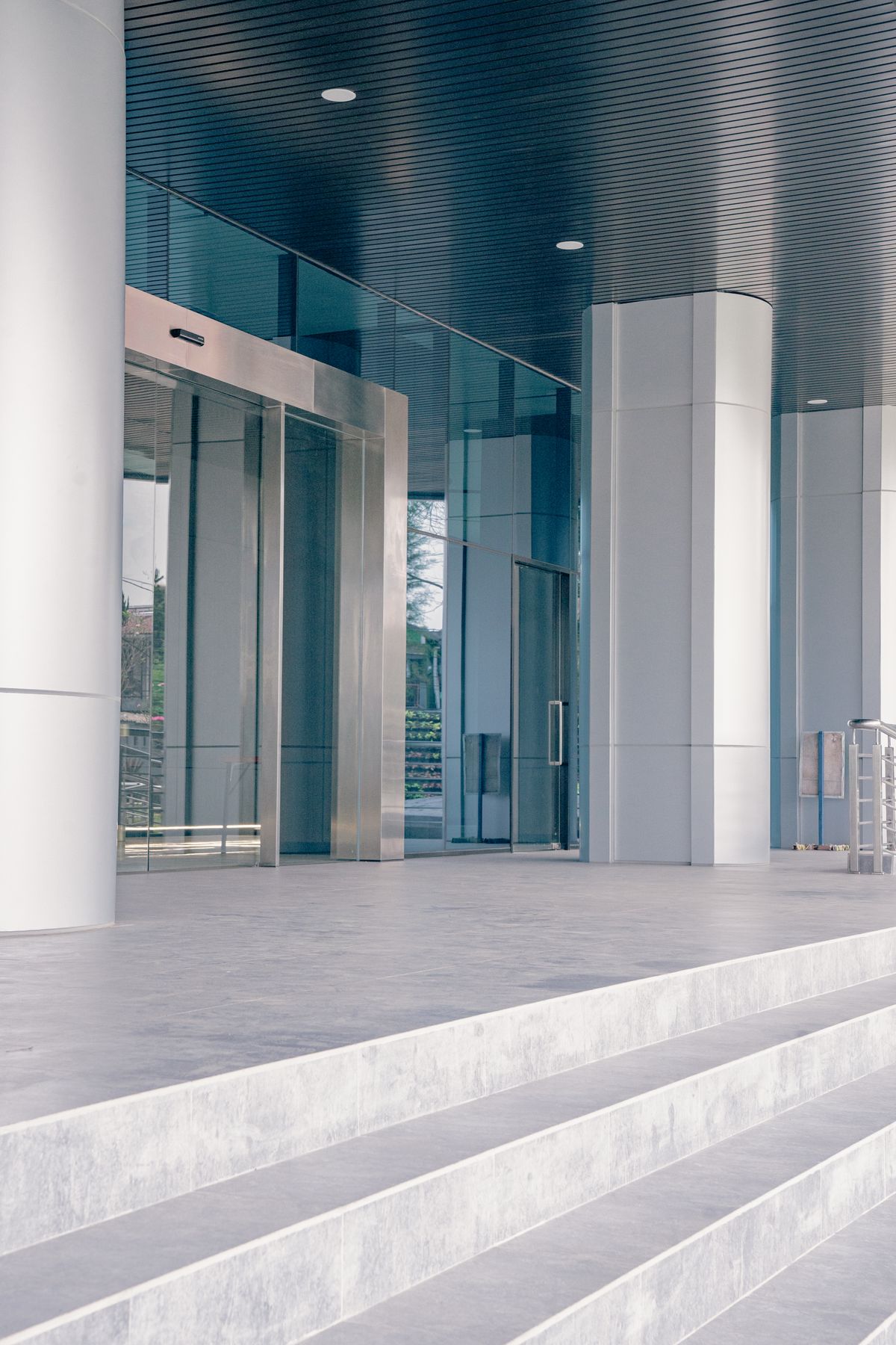 أبواب زجاج سكريت بالرياض