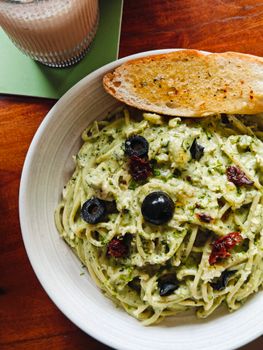Creamy Pesto Veggies & Grains