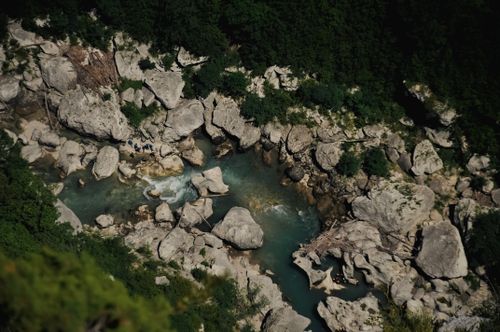 Free Aerial view of a rocky river gorge in Provence-Alpes-Côte d'Azur, showcasing natural beauty and rugged terrain. Stock Photo